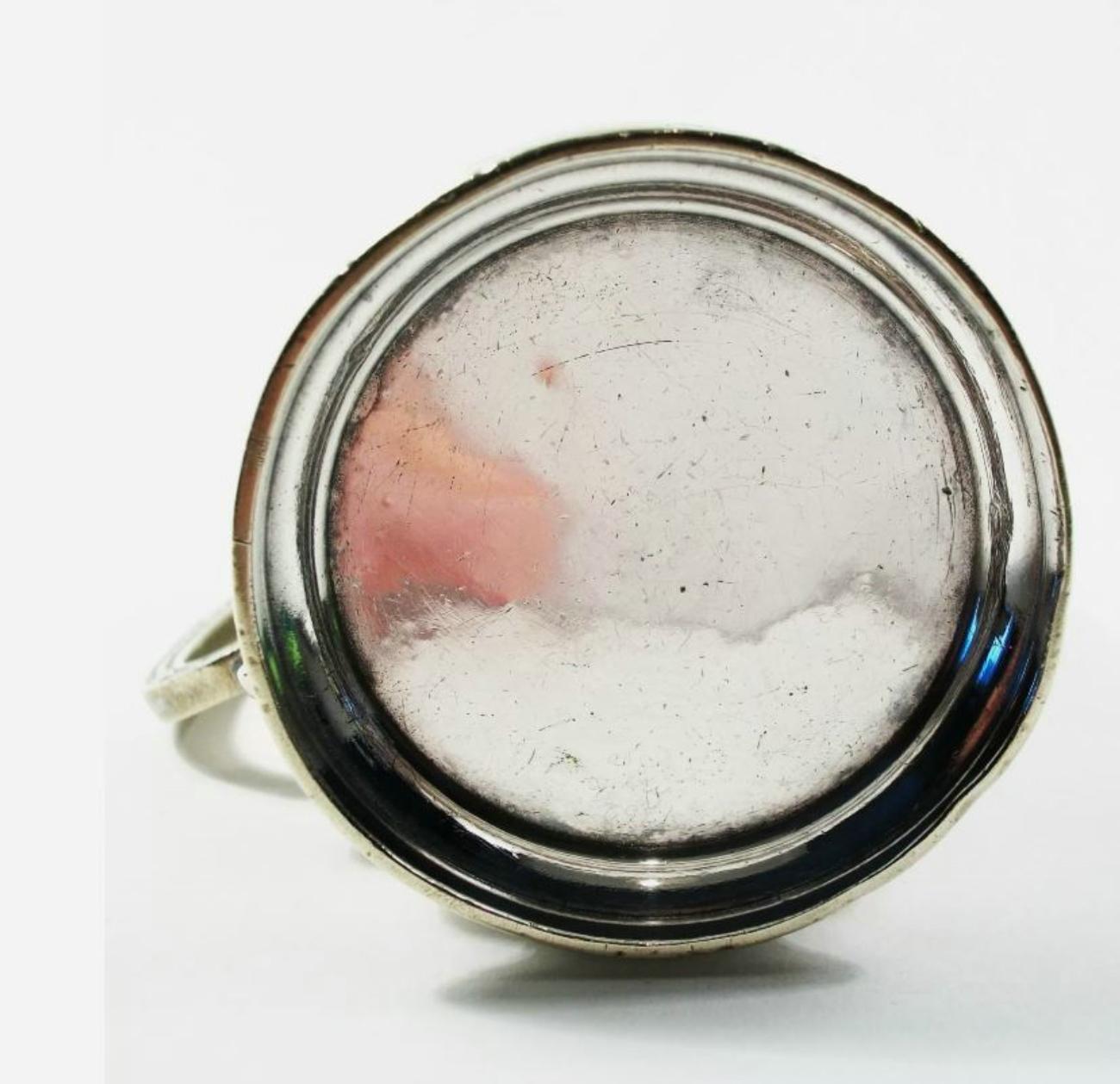 Plaqué argent Ancienne tasse en métal argenté pour enfants - Inscrite 'Walter' - Fin du 19ème siècle en vente