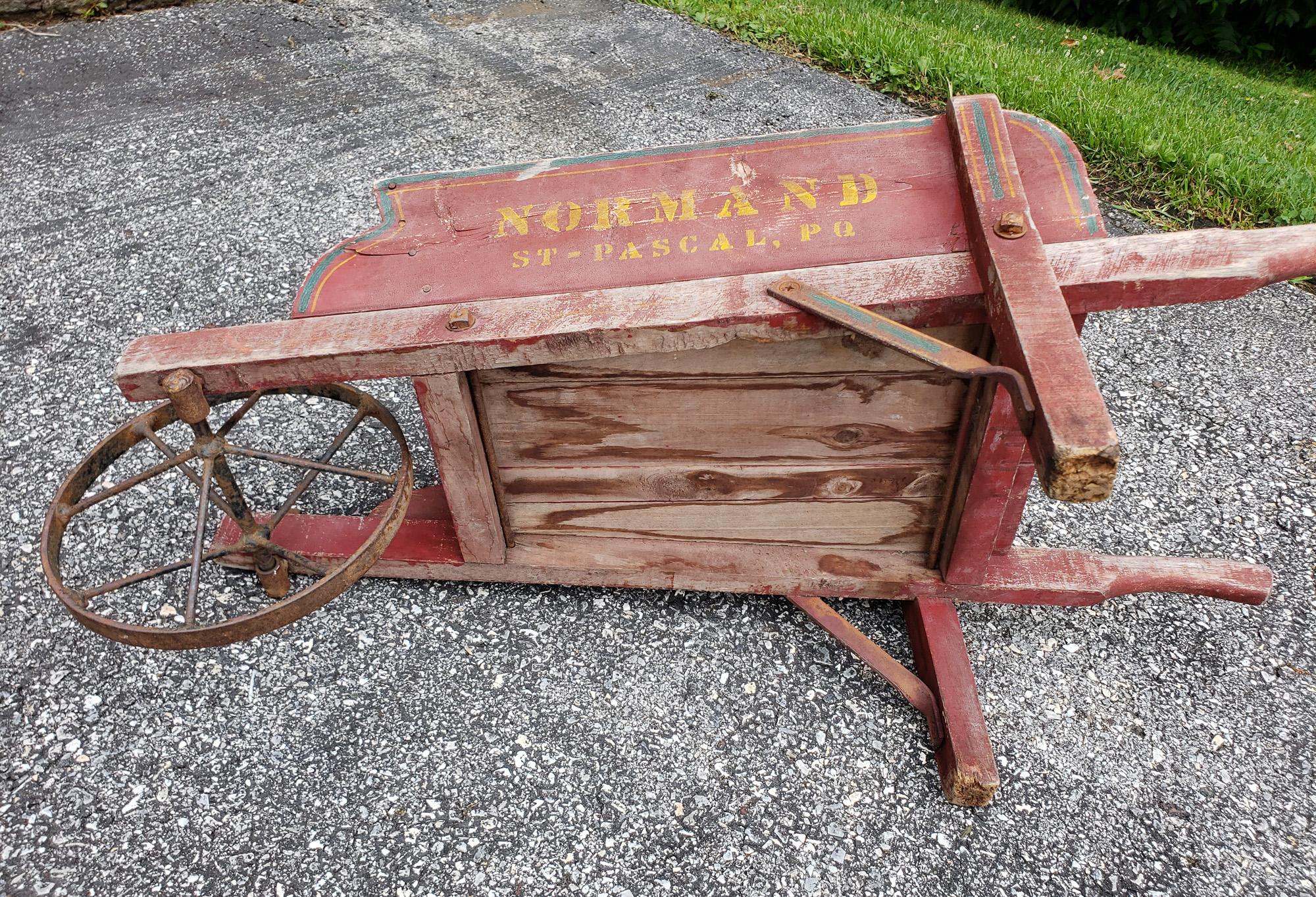 Antique Child's Wheelbarrow, Mid-19th Century In Good Condition For Sale In Downingtown, PA