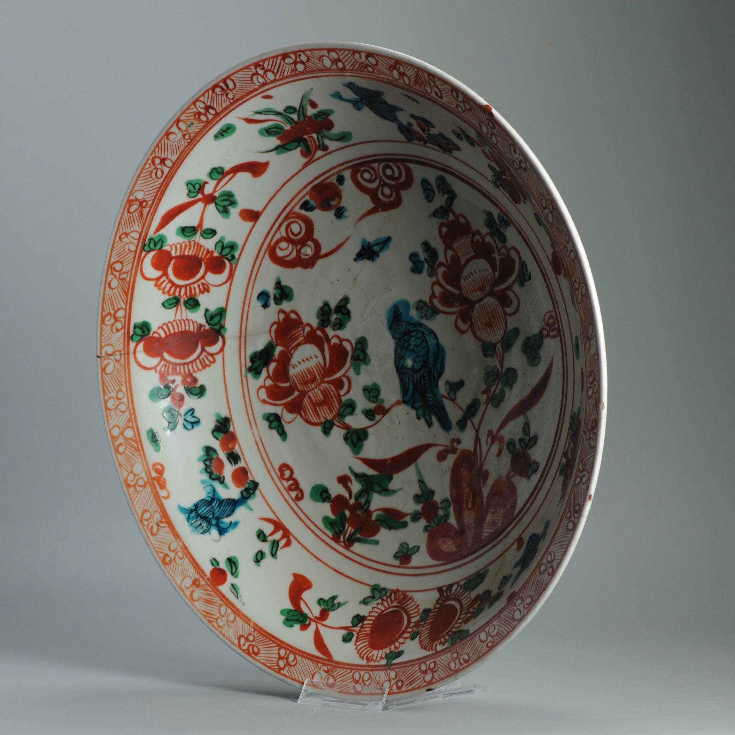 Antike chinesische 16/17C Ming Porzellanschale Zhangzhou Swatow Fenghuang China (18. Jahrhundert und früher) im Angebot