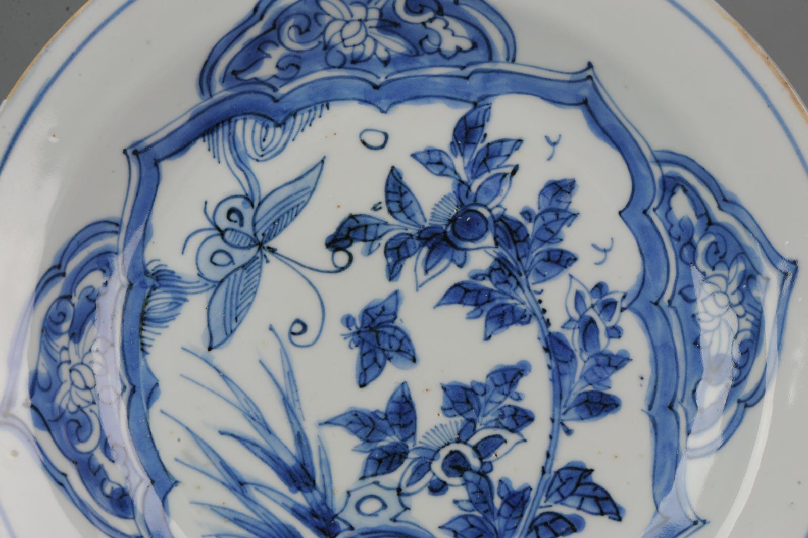 Assiette chinoise ancienne en porcelaine Ming Wanli décorée de façon rare en vente 13