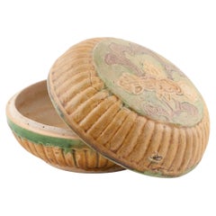 Antico cinese del 16° secolo Sancai Biscuit verde e giallo Ghendi porcellana / terracotta
