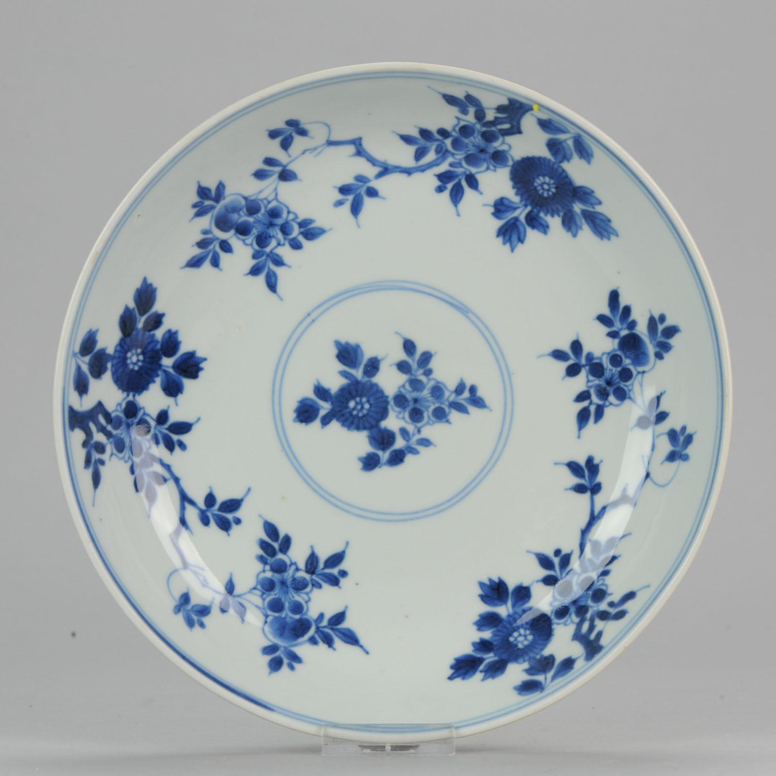 Antique Chinese 1700 Kangxi Period Batavian Blue White Dinner Set Marked Fishes For Sale 6