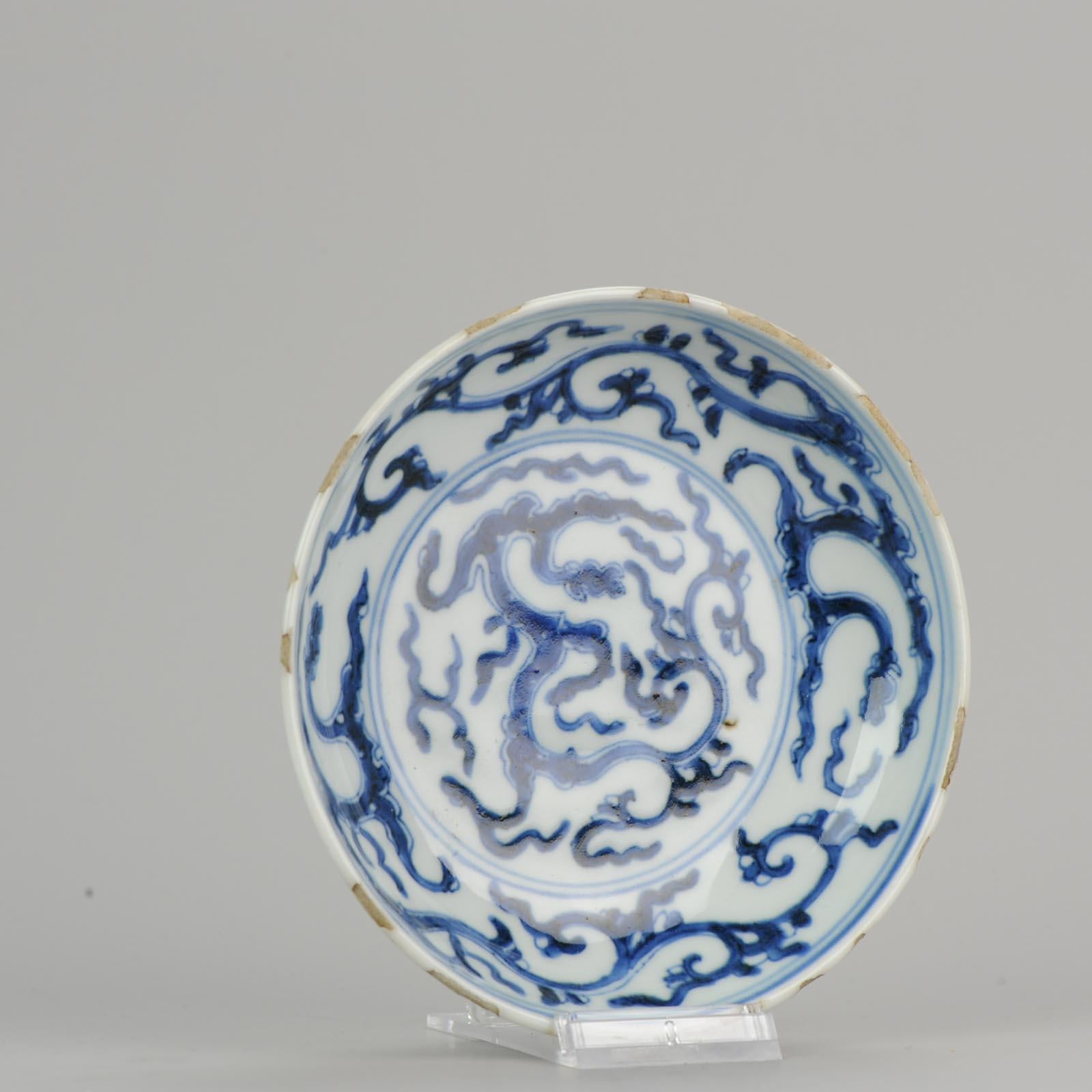 Antique Chinese 17th Century Porcelain Ming/Transitional Dragons Plate Marked 4