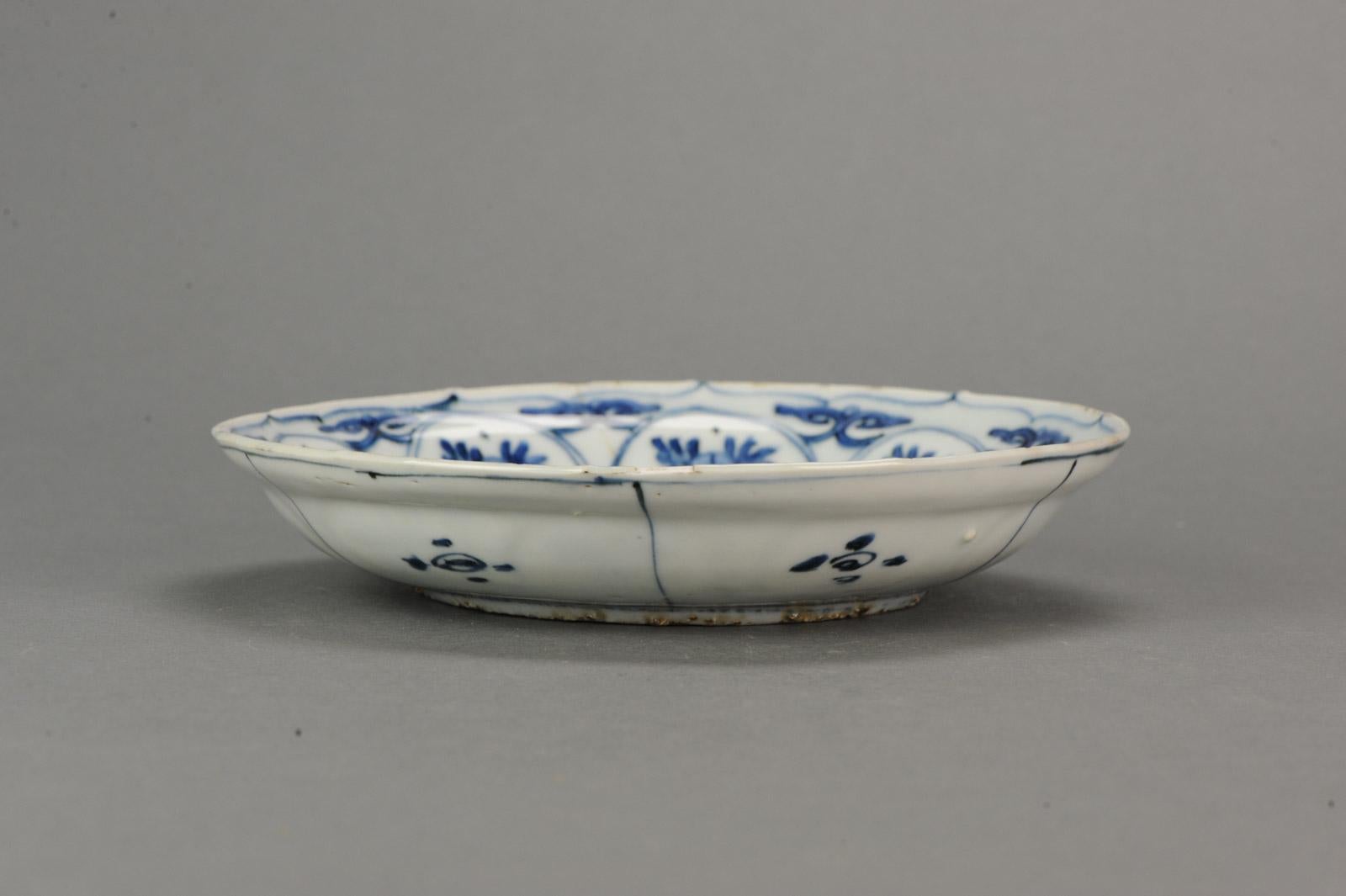 Plat Kraak Literati chinois ancien de 17C en porcelaine Ming/Transitional Kraak 7