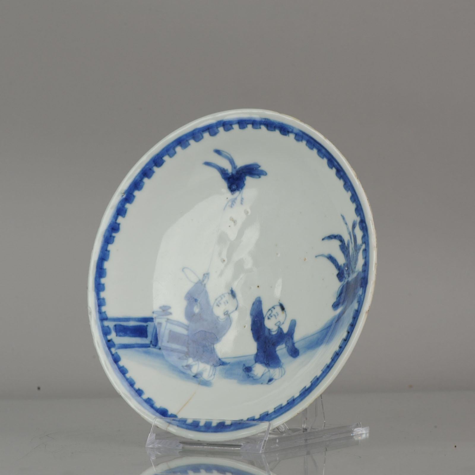 A very nicely decorated plate.
A late Ming Ko-Sometsuke porcelain dish, Wanli or Tianqi period, 1600-1627.
This Kaiseki blue and white porcelain serving dish is decorated with two boys that hold a bird on a string.

Condition:
Overall condition