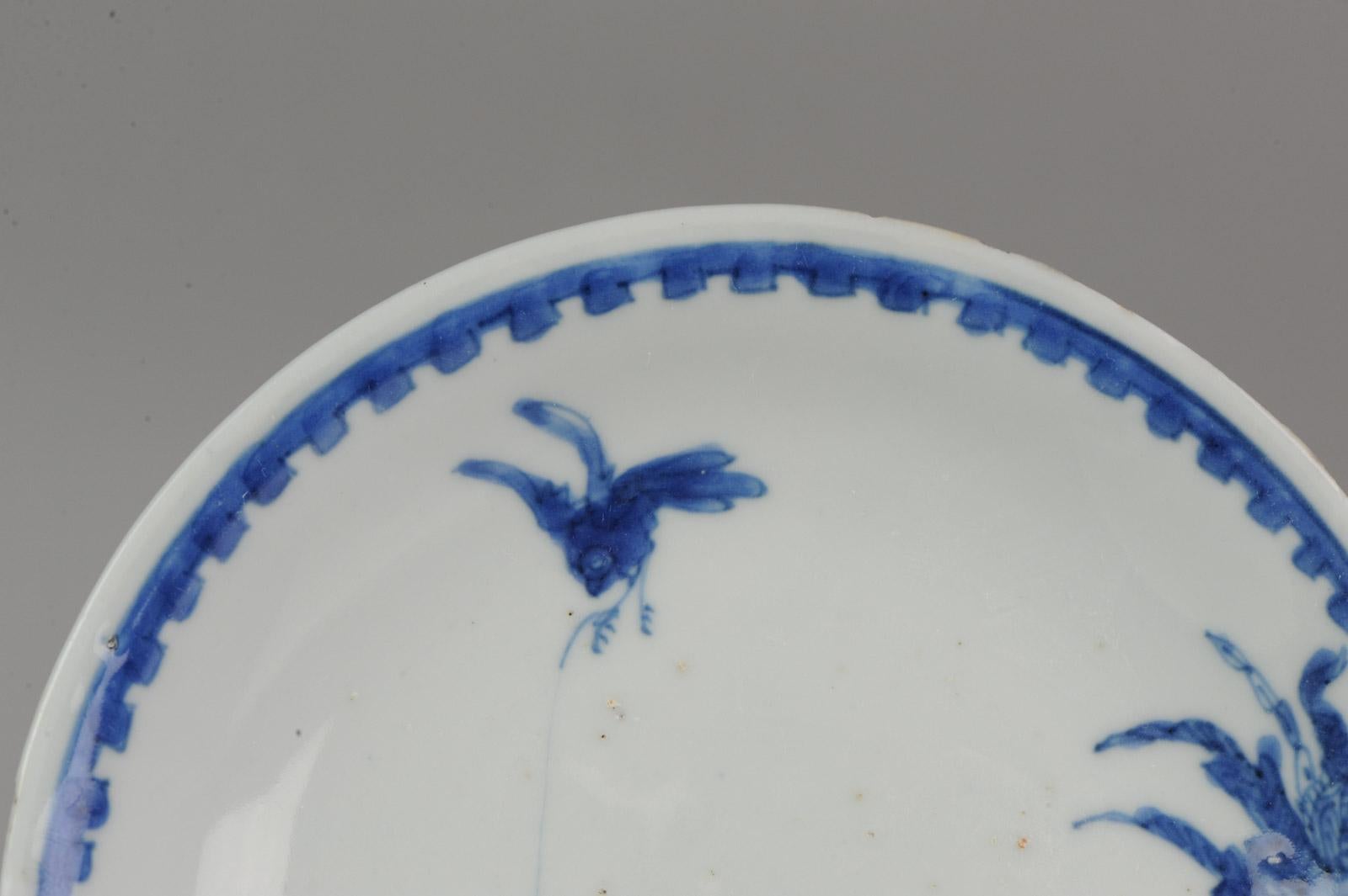 Porcelaine Antique assiette chinoise du 17ème siècle en porcelaine Ming/Transitionnelle Garçons avec oiseau en vente