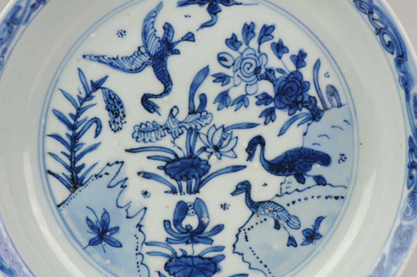 A very nicely decorated plate in very good condition. A late Ming Ko-Sometsuke porcelain dish, Wanli or Tianqi Period, 1621-1627.
 
Condition:
Overall condition 2 or 3 fritspots and some firing bubbles to the rim. A firinf flaw also. Size: 186 x