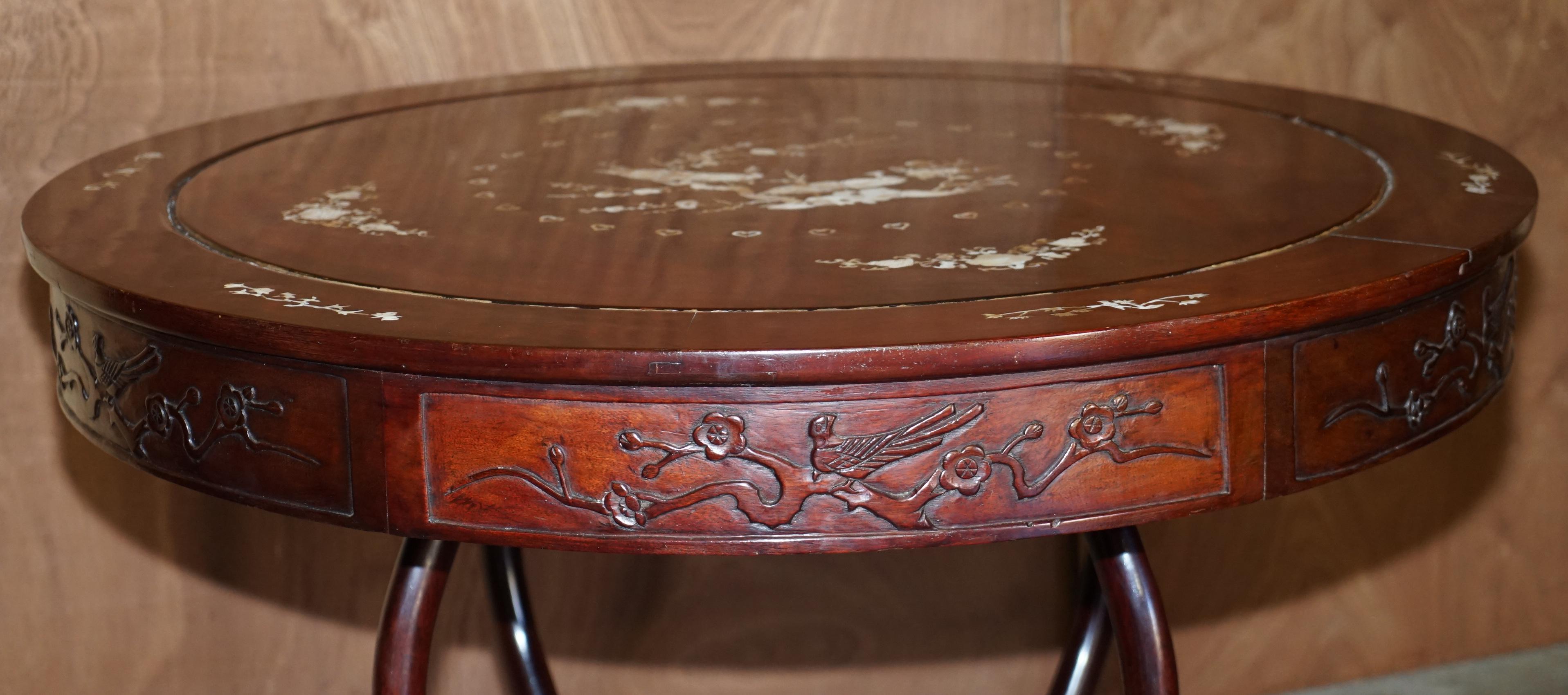 Chinese Republic Circa 1930's Hardwood Mother of Pearl Inlaid Table & Stools For Sale 3