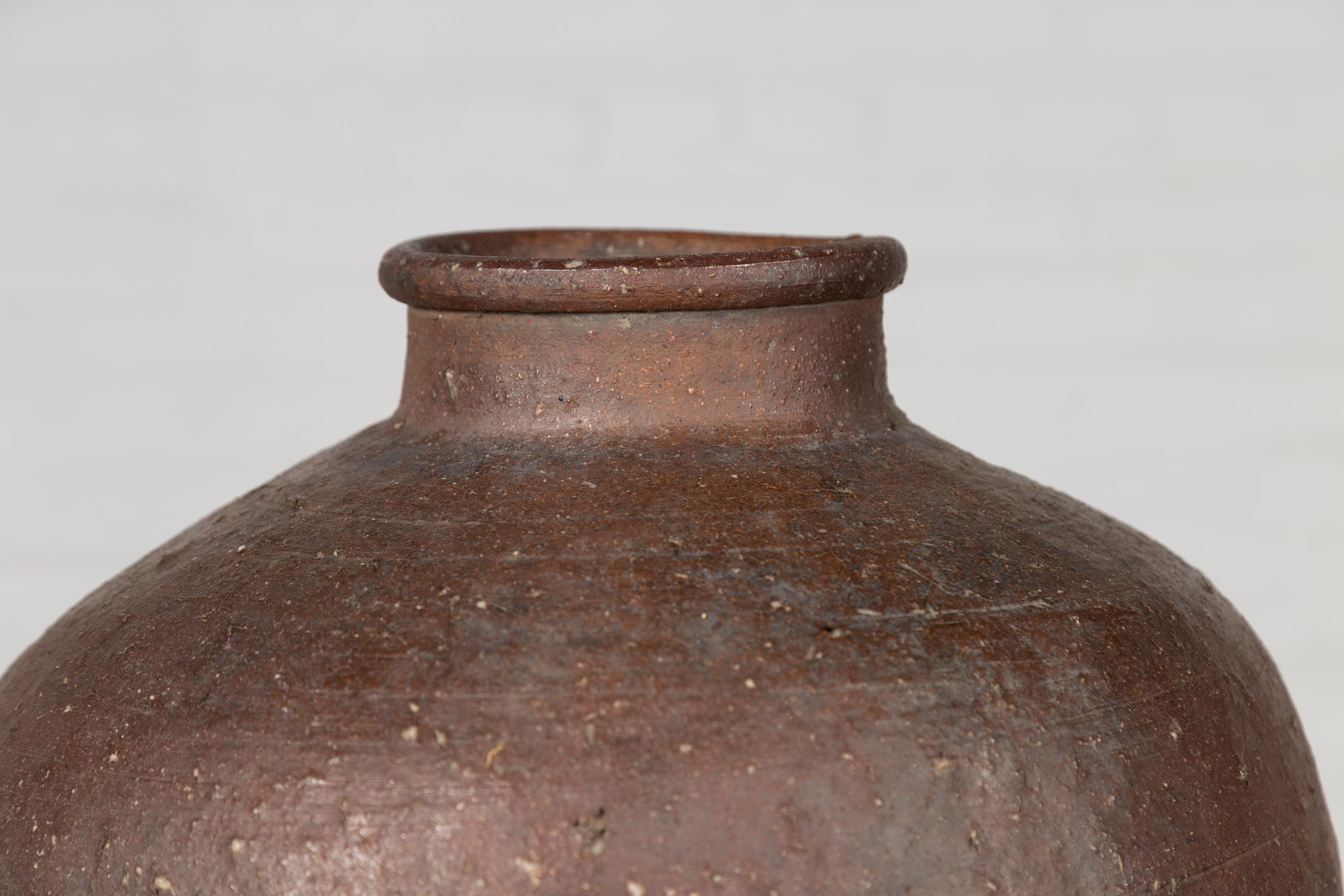 Antique Chinese 19th Century Grain Storage Brown Urn with Weathered Appearance For Sale 1