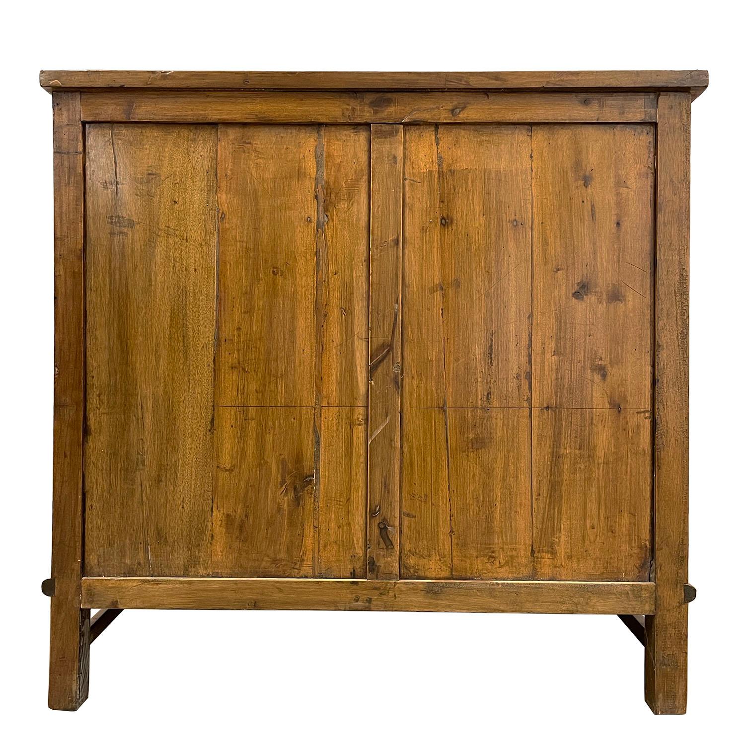 Antique Chinese 5 Drawers Nam Mao 'Nam Wood' Dresser/Side Table, Chest of Drawer For Sale 4