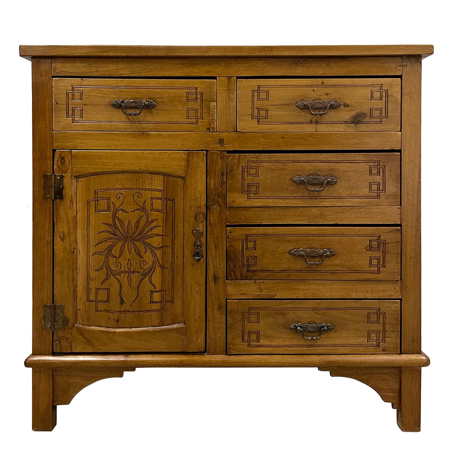 Carved Antique Chinese 5 Drawers Nam Mao 'Nam Wood' Dresser/Side Table, Chest of Drawer For Sale