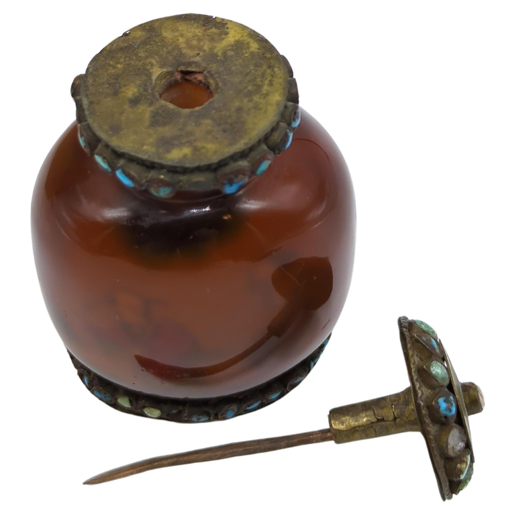 Chinois Bouteille de Tabatière chinoise ancienne en verre ambré à l'intérieur peinte et montée Qing fin 19c en vente