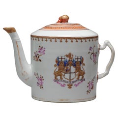 Antique Chinese Armorial Teapot Porcelain Qianlong/Jiaqing Period HEIC 18/19c