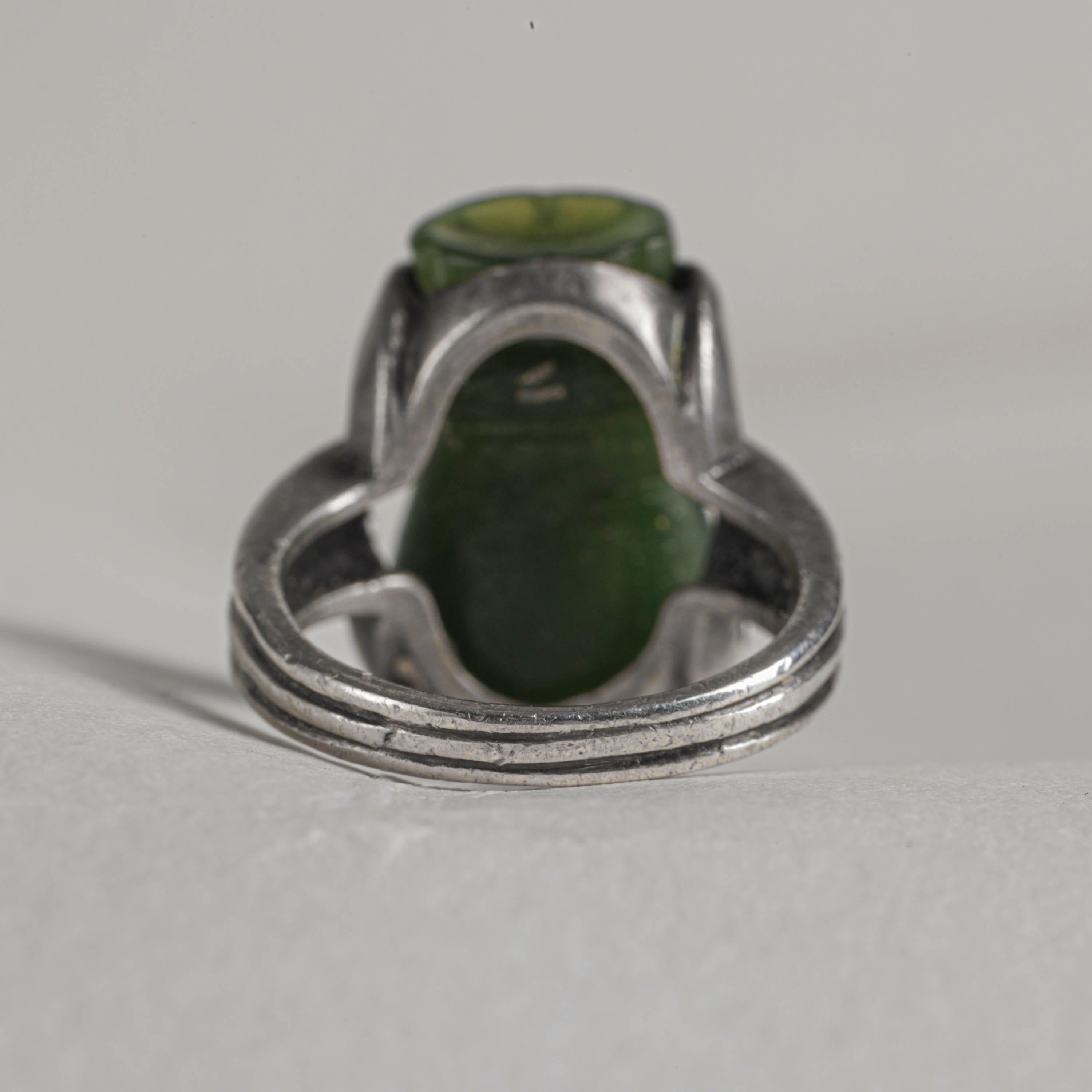 Antique Chinese Art Deco Nephrite Ring Certified Untreated, Exquisite Old-School In Excellent Condition For Sale In Southbury, CT
