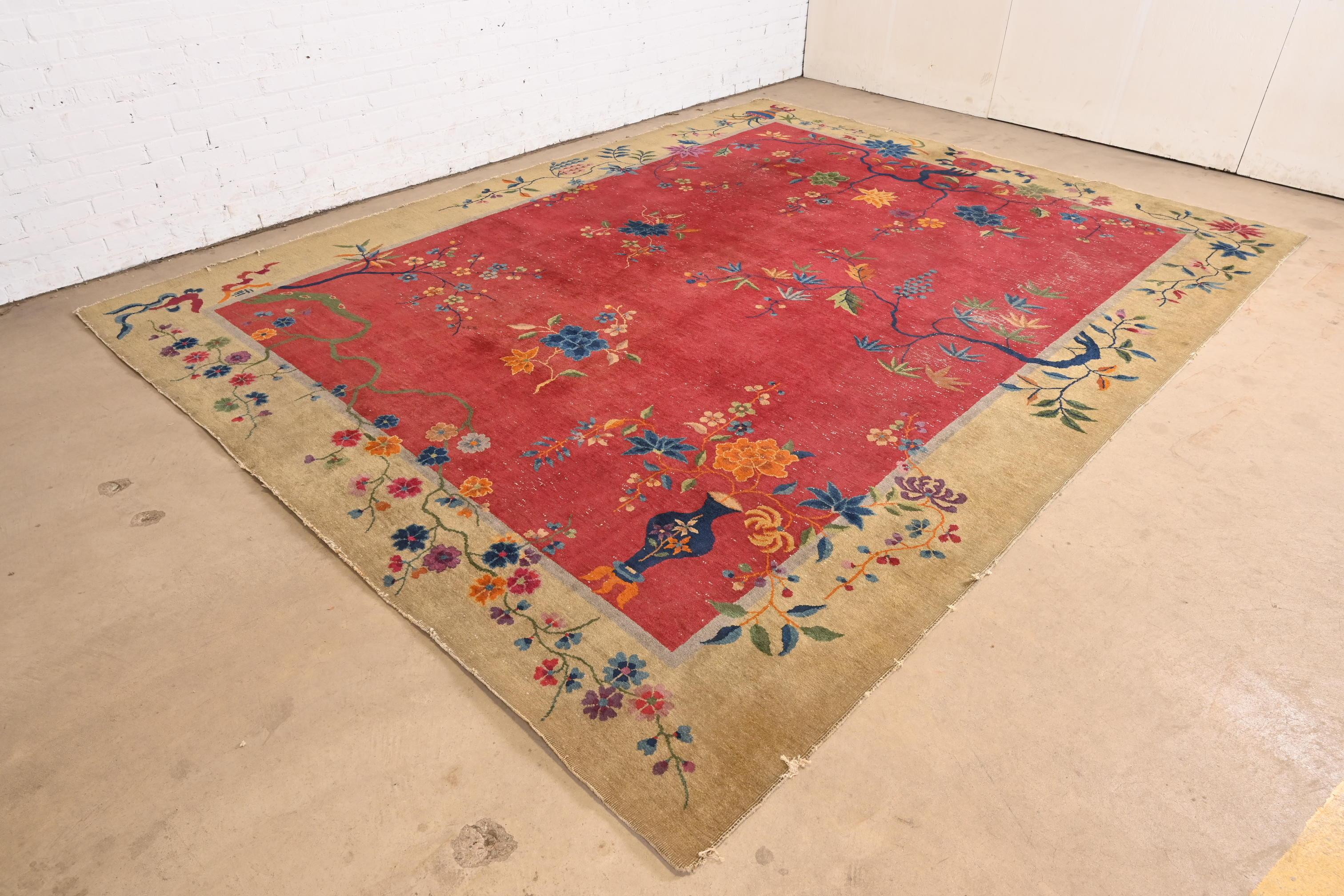 Antique tapis de laine Nichols Rugs, noué à la main, Circa 1920 Bon état - En vente à South Bend, IN