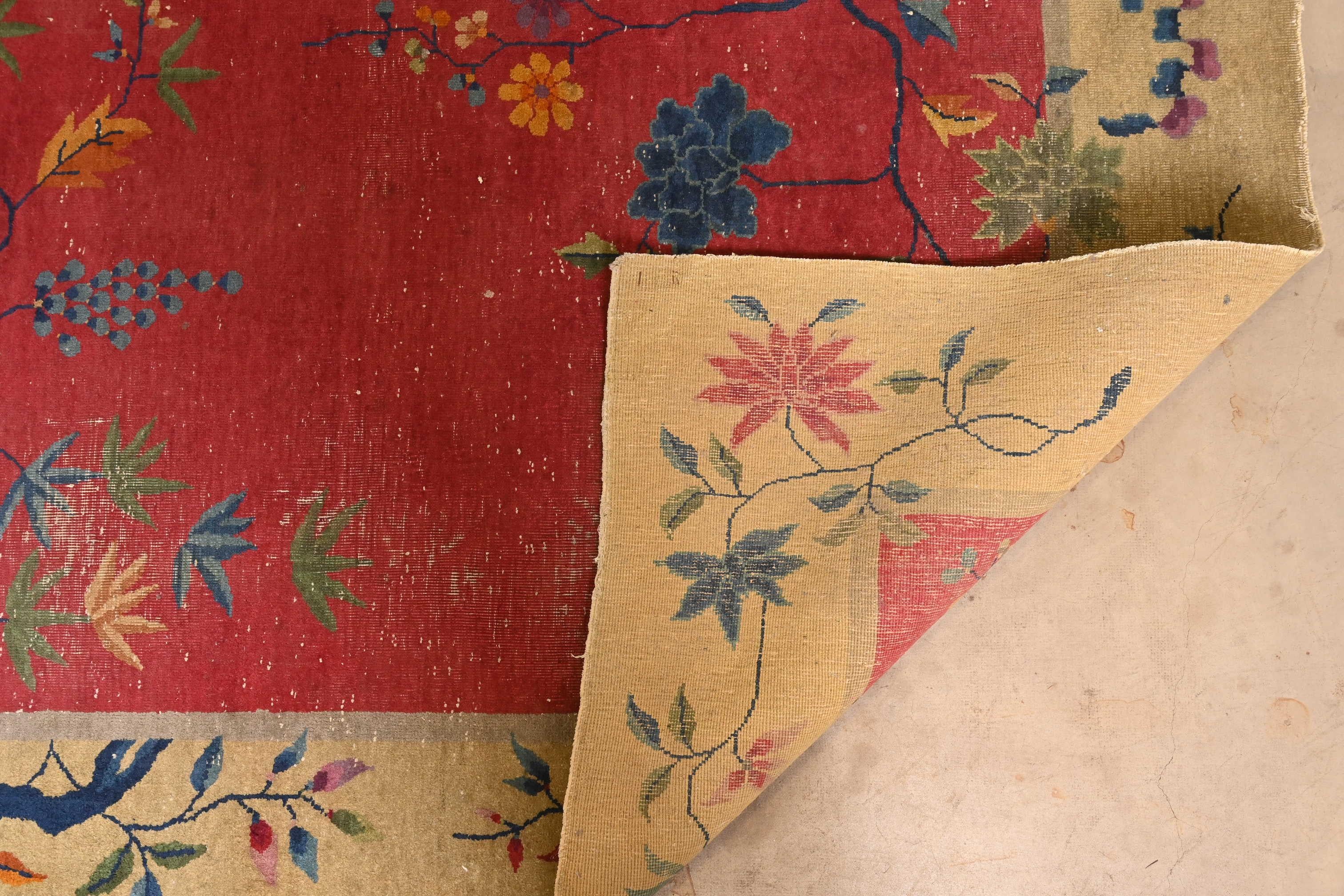 Antique tapis de laine Nichols Rugs, noué à la main, Circa 1920 en vente 2