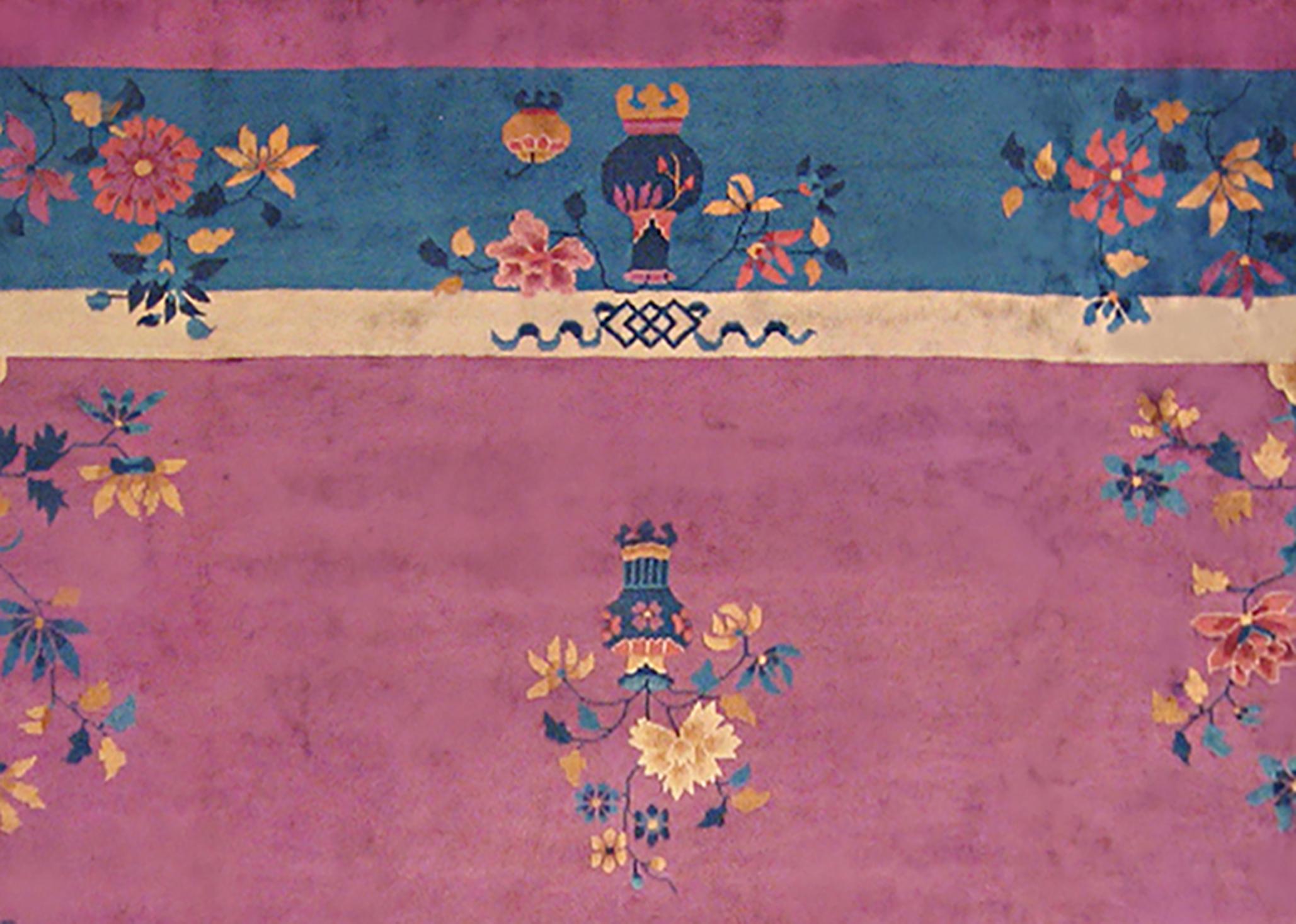Noué à la main Tapis oriental Art Déco chinois ancien de taille normale avec motifs et fleurs Art Déco en vente
