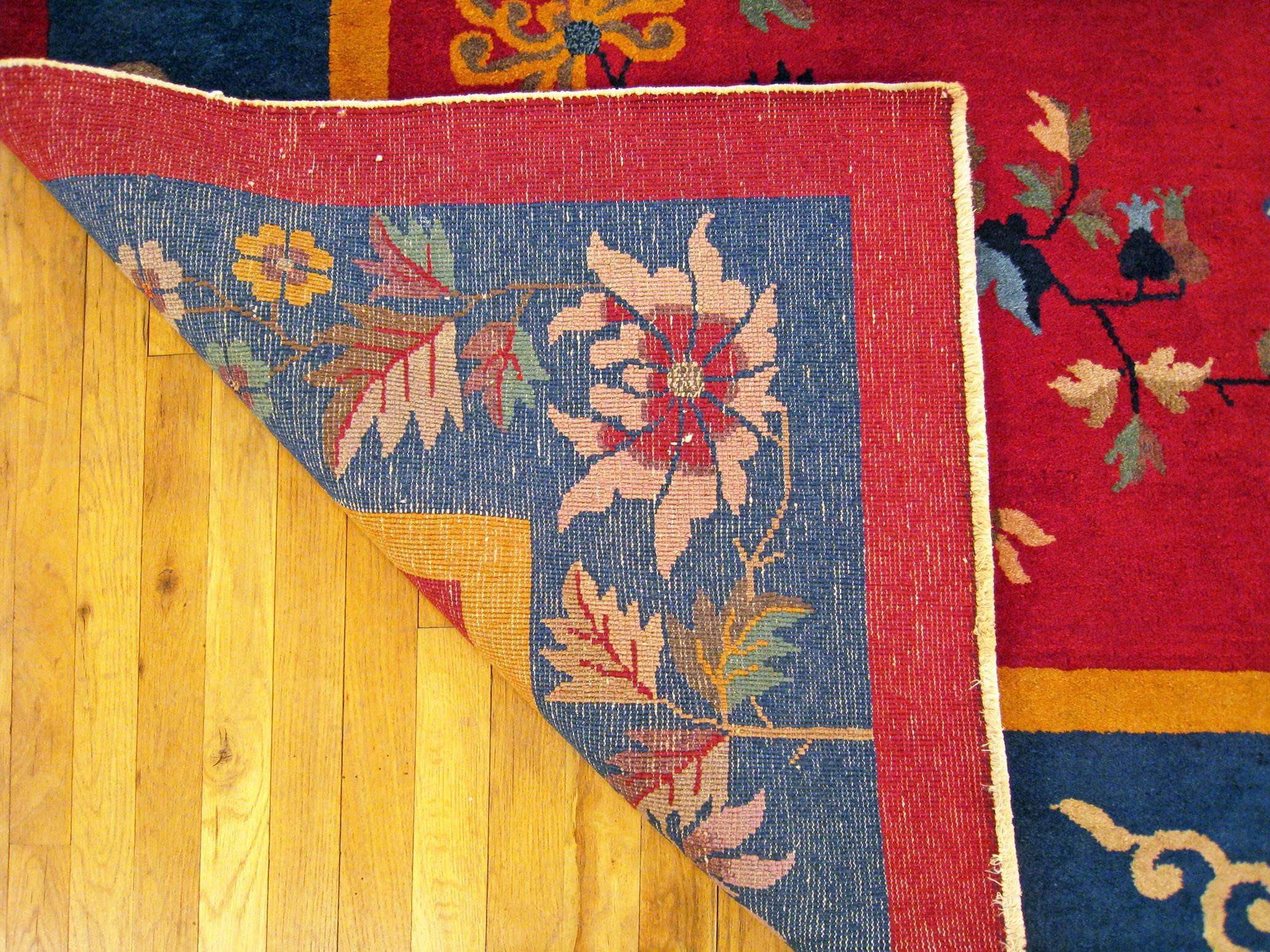 Antique Chinese Art Deco Oriental Rug, in Room Size W Chinese Motifs and Flowers For Sale 3