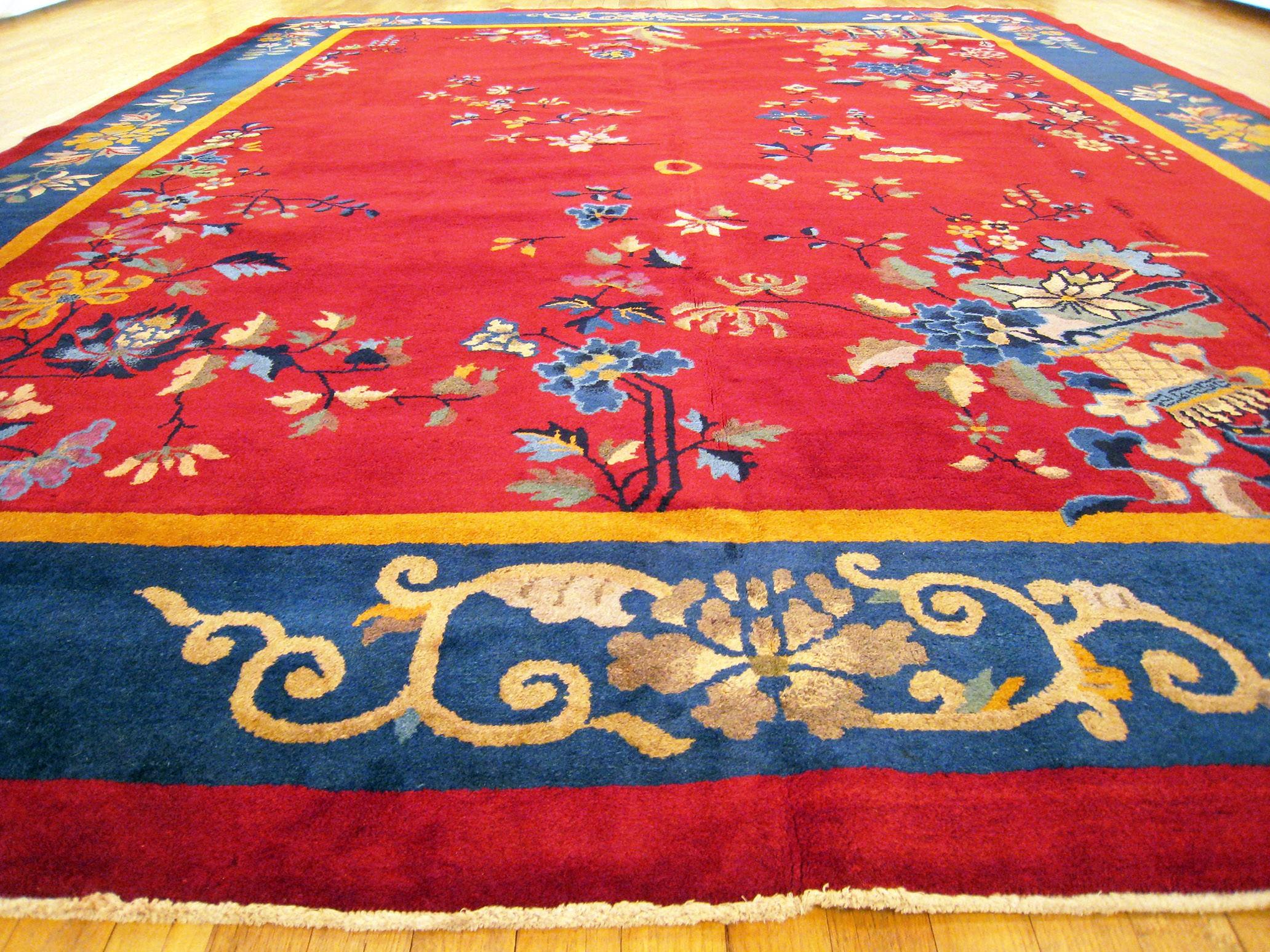 Antique Chinese Art Deco Oriental Rug, in Room Size W Chinese Motifs and Flowers For Sale 2
