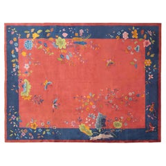 Tapis oriental Art déco chinois ancien, de taille normale avec motifs et fleurs chinois