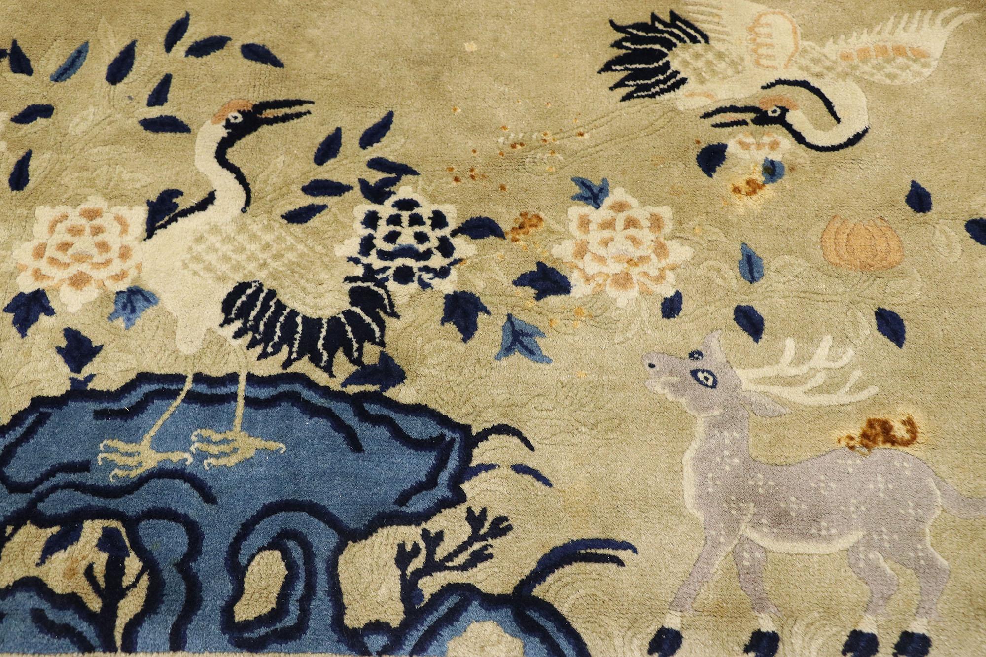 Noué à la main Ancien tapis pictural chinois Art déco avec grues et cerfs en vente