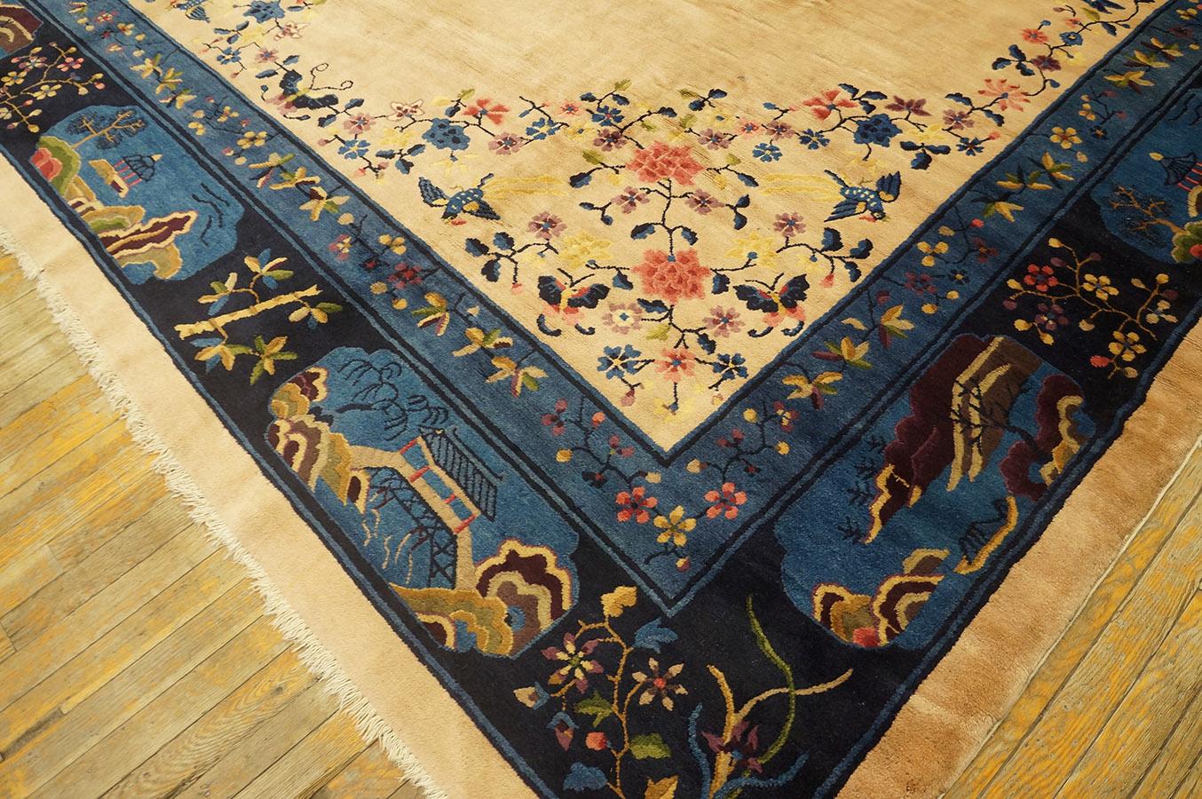 Early 20th Century Chinese Peking Carpet ( 10' x 15' 6'' - 305 x 472 cm )  In Good Condition For Sale In New York, NY
