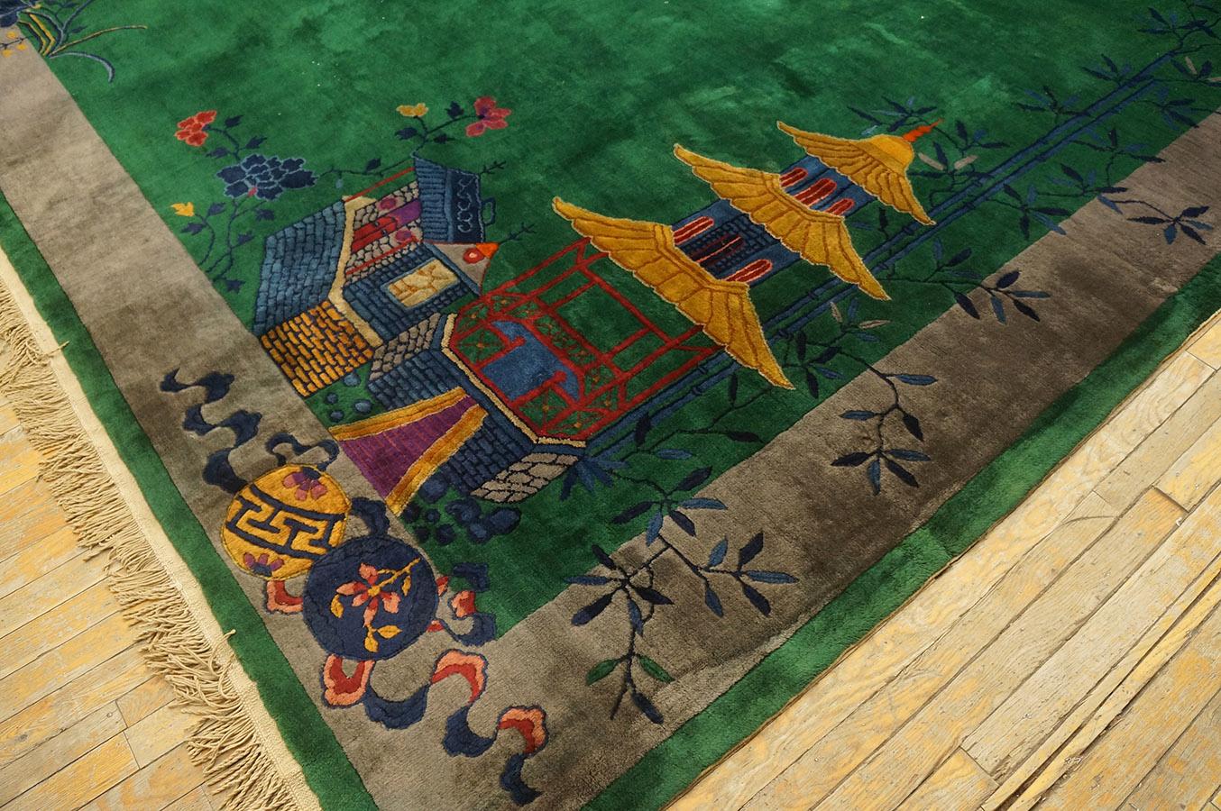 1920s Chinese Art Deco Carpet ( 10' 1'' x 13' 4'' - 305 x 405 ) For Sale 4
