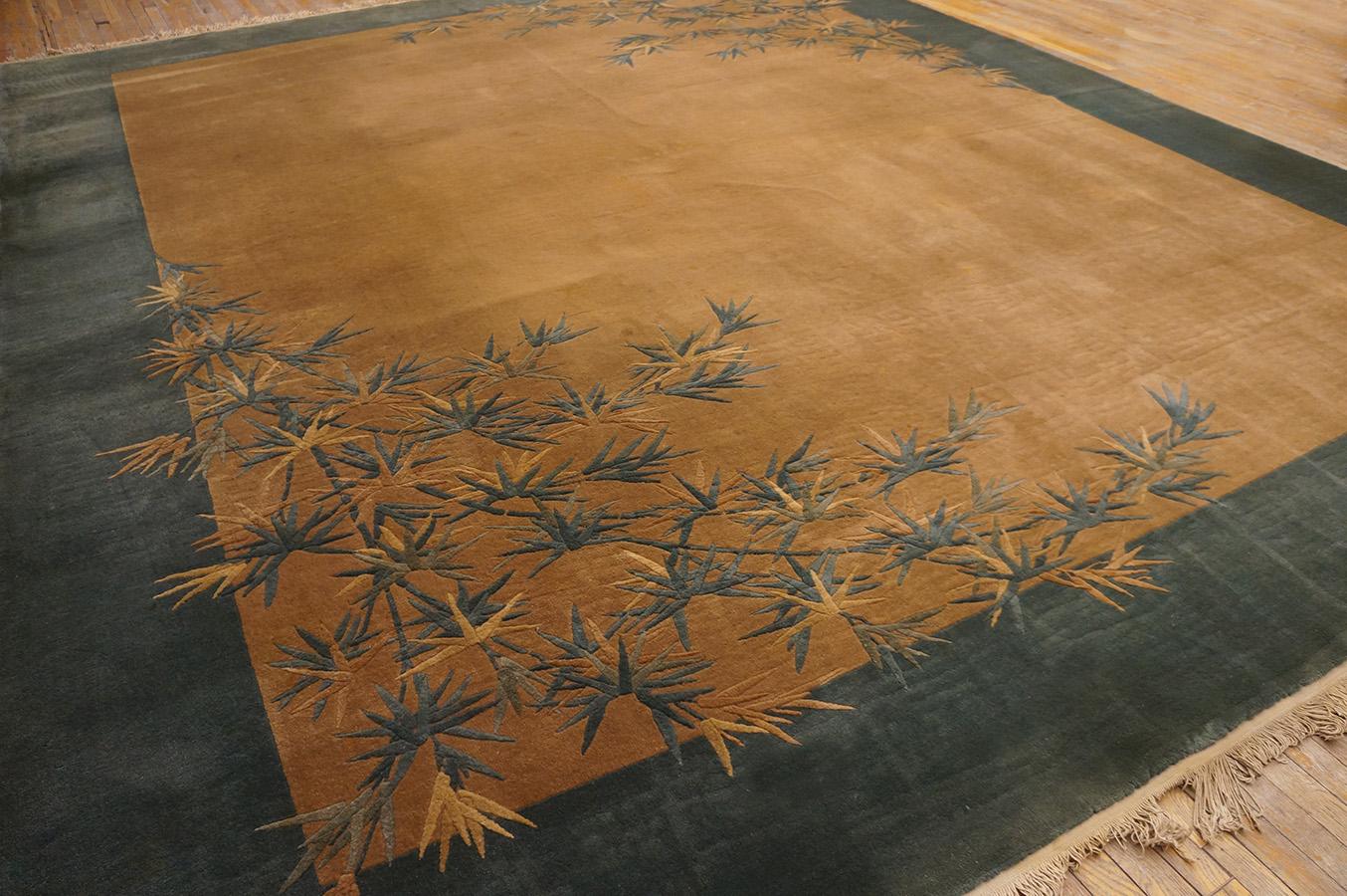 1920s Chinese Art Deco Carpet ( 11' 10'' x 14' 8'' - 360 x 447 cm ) For Sale 4
