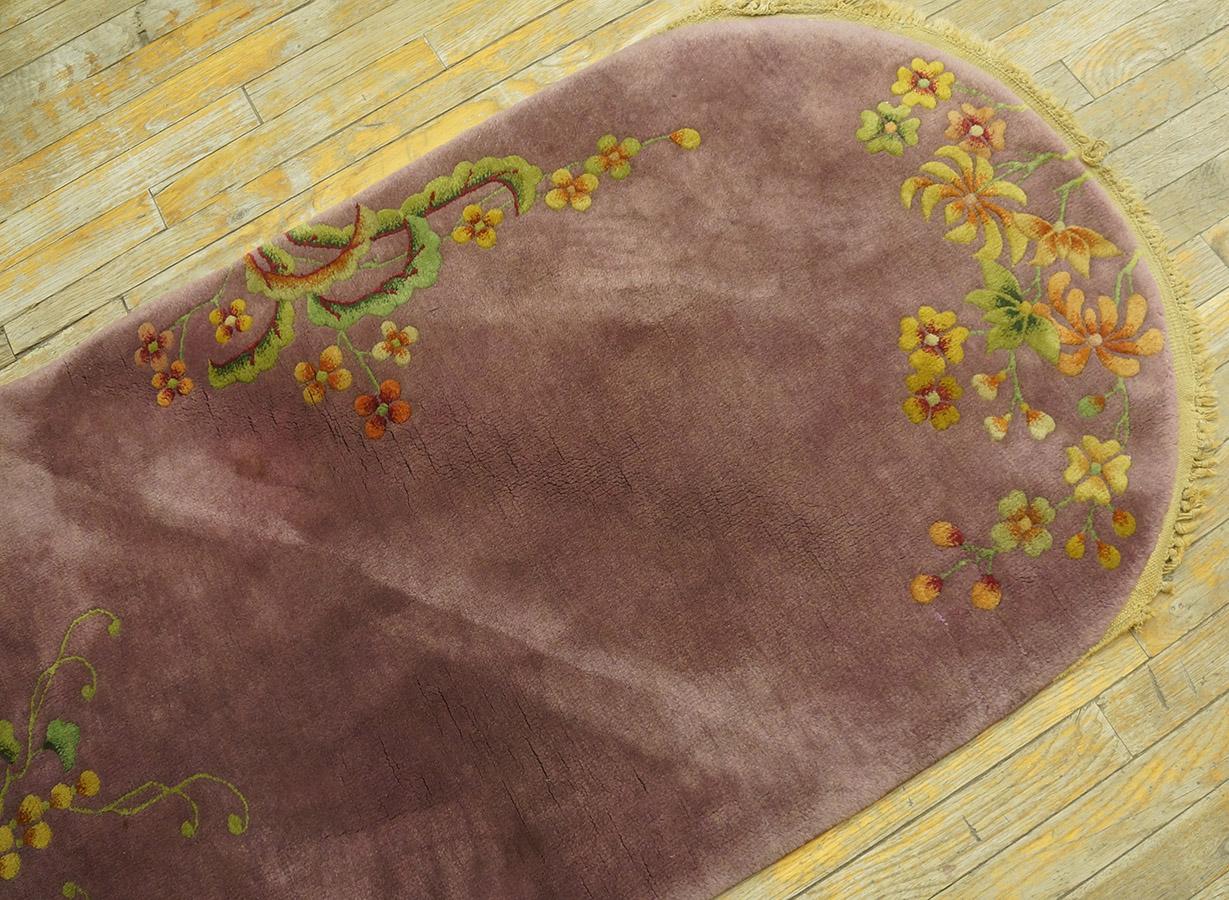 Alfombra china oval Art Déco de los años 20 ( 2' 6'' x 4' 8'' - 76 x 142 cm ) en Bueno estado para la venta en New York, NY
