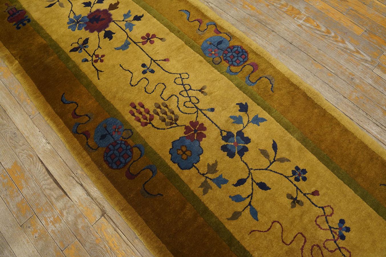 1920s Chinese Art Deco Carpet ( 2' 6'' x 19' 3'' - 76 x 586 cm ) For Sale 1