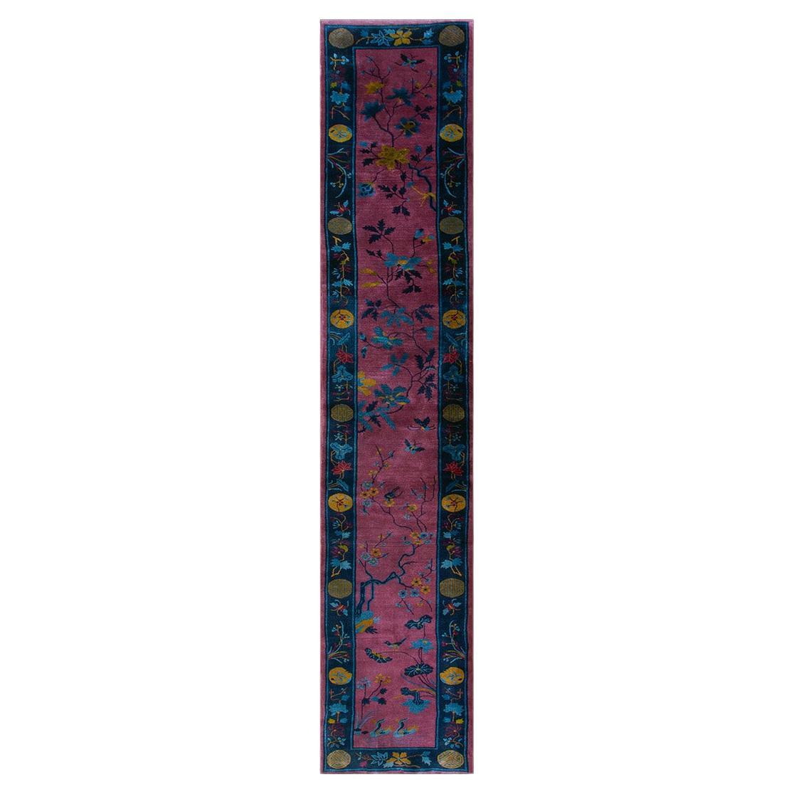 Chinesischer Art-Déco-Teppich aus den 1920er Jahren ( 2''9 x 13''10 - 84 x 422) im Angebot