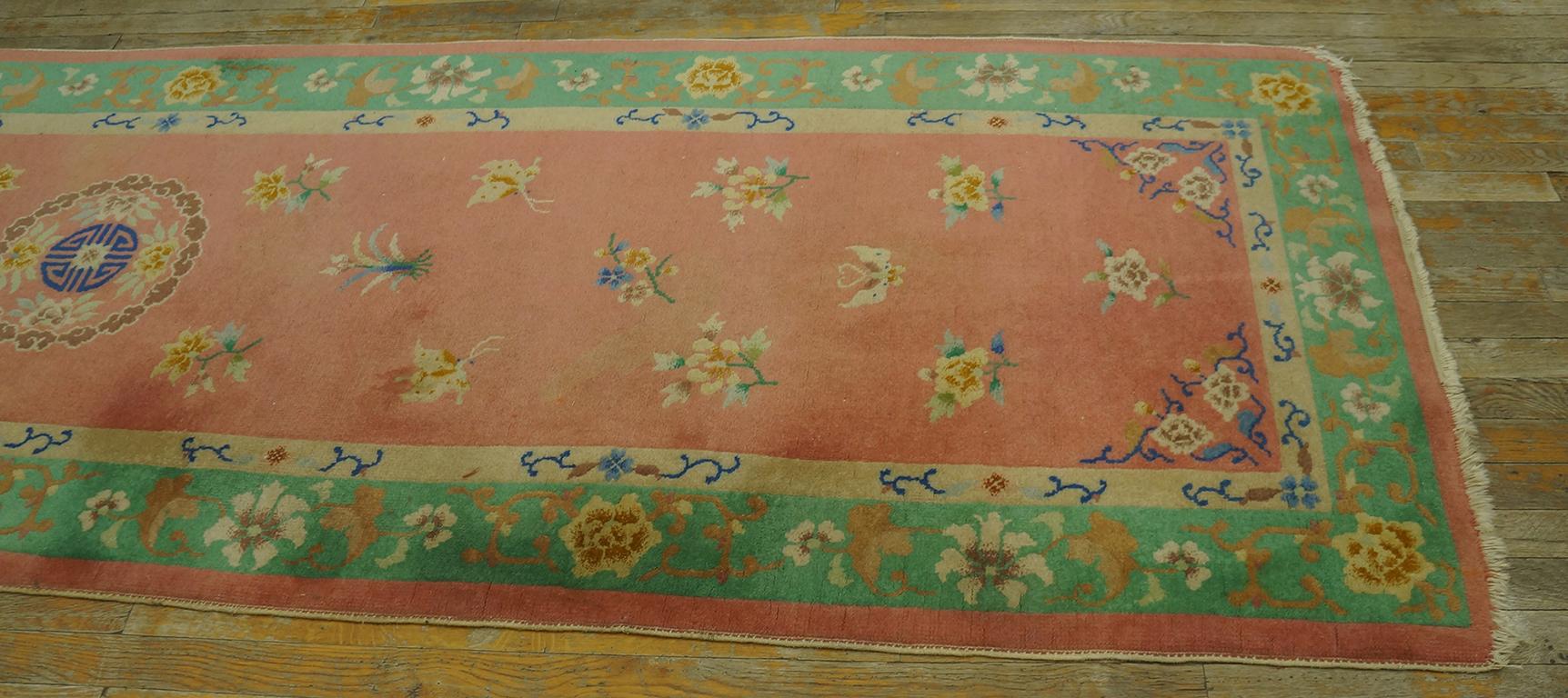 Mid-20th Century 1930s Chinese Art Deco Runner Carpet ( 3' x 11' - 90 x 335 ) For Sale