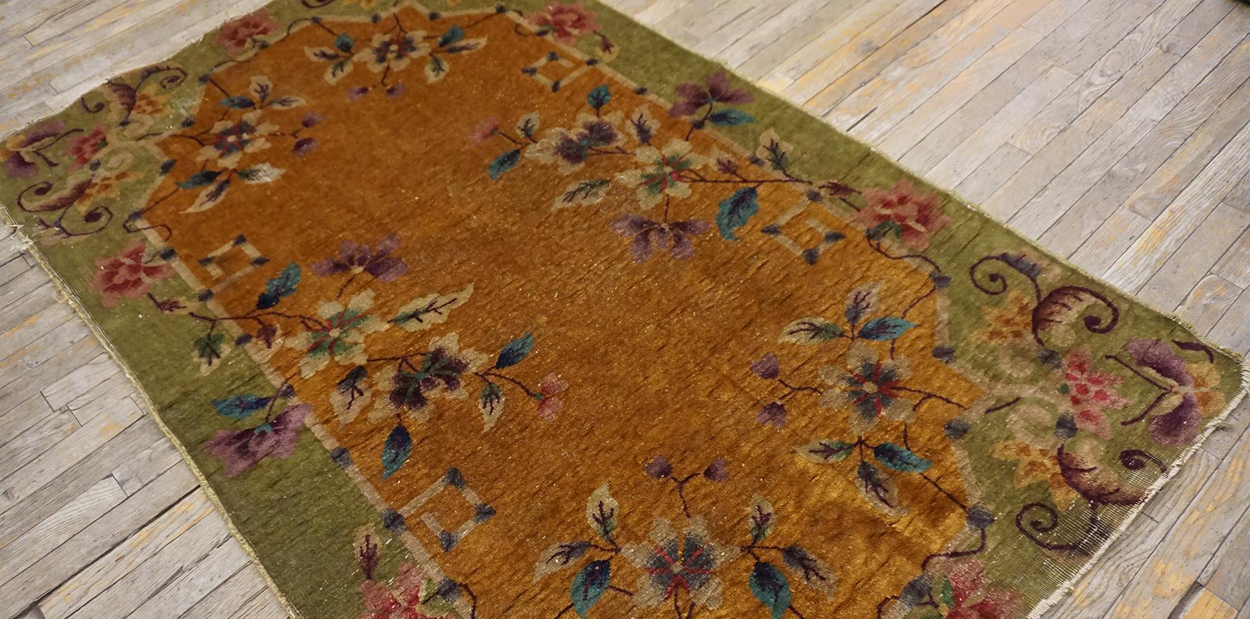 Hand-Knotted 1920s Chinese Art Deco Carpet ( 4' x 6'6'' - 122 x 198 ) For Sale