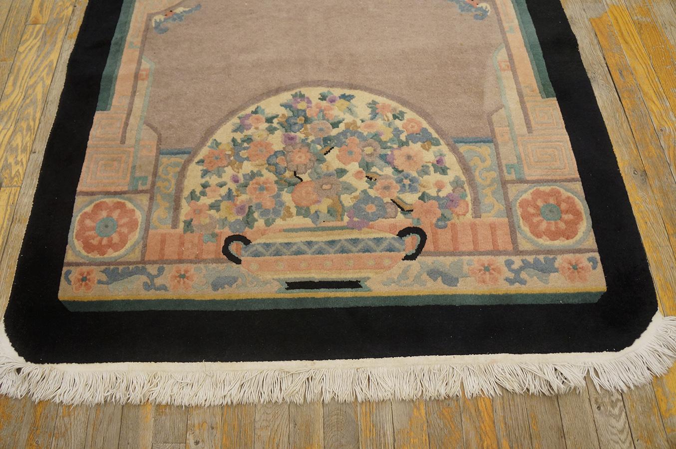 Tapis Art Déco chinois des années 1920 (4,5 m)  122 x 206 cm Bon état - En vente à New York, NY