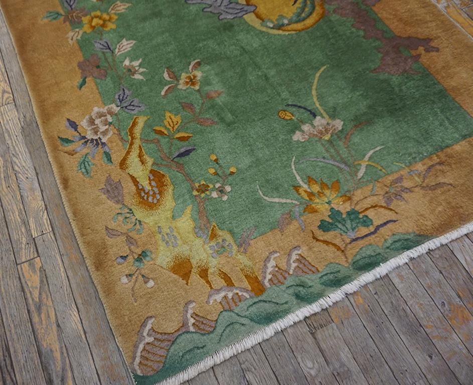 1920s Chinese Art Deco Carpet ( 4'5'' x 11'9'' - 135 x 358 ) In Good Condition For Sale In New York, NY
