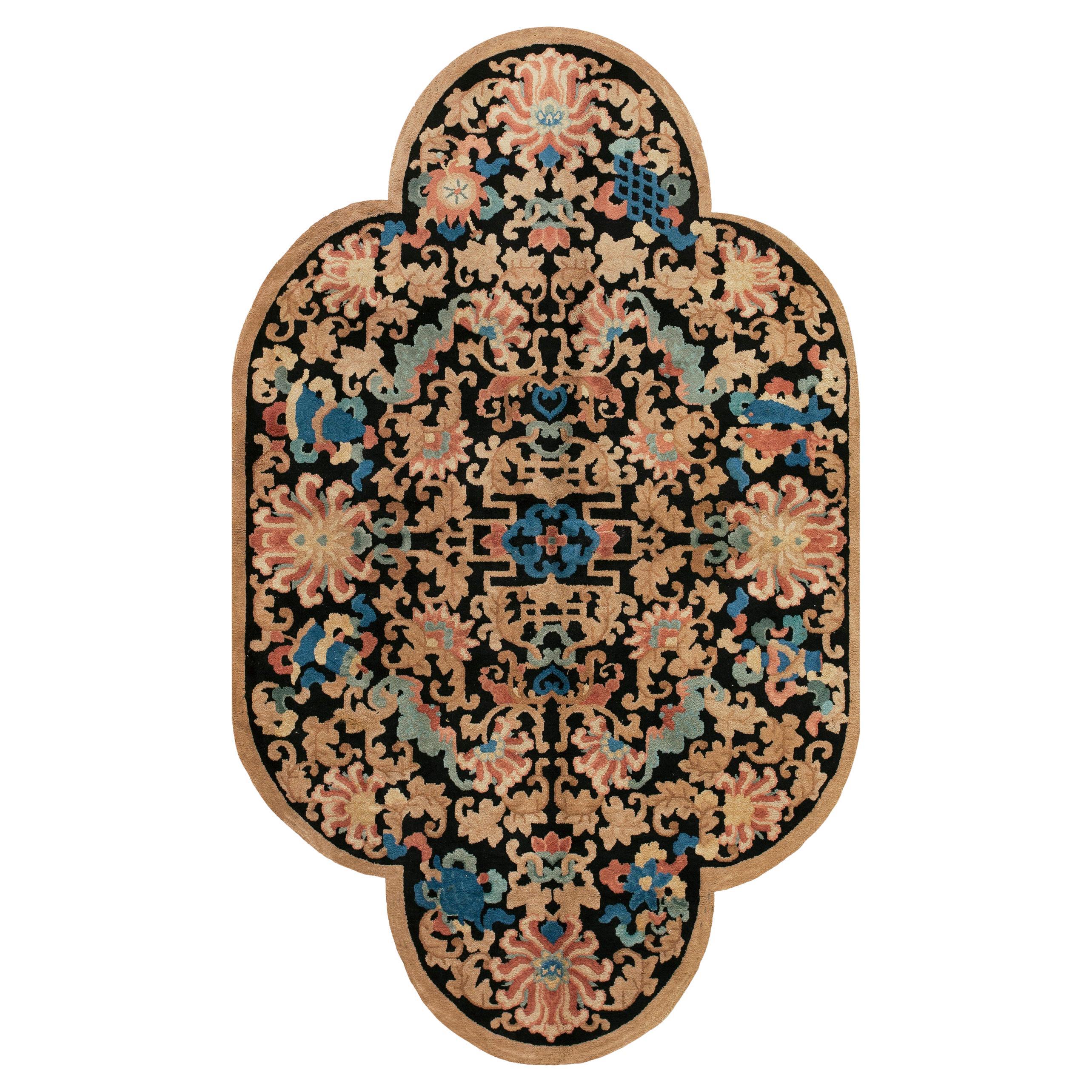 1920s Chinese Art Deco Carpet by Fetti - Li Workshop (4' 6''x 7' 6''-137 x 228) For Sale