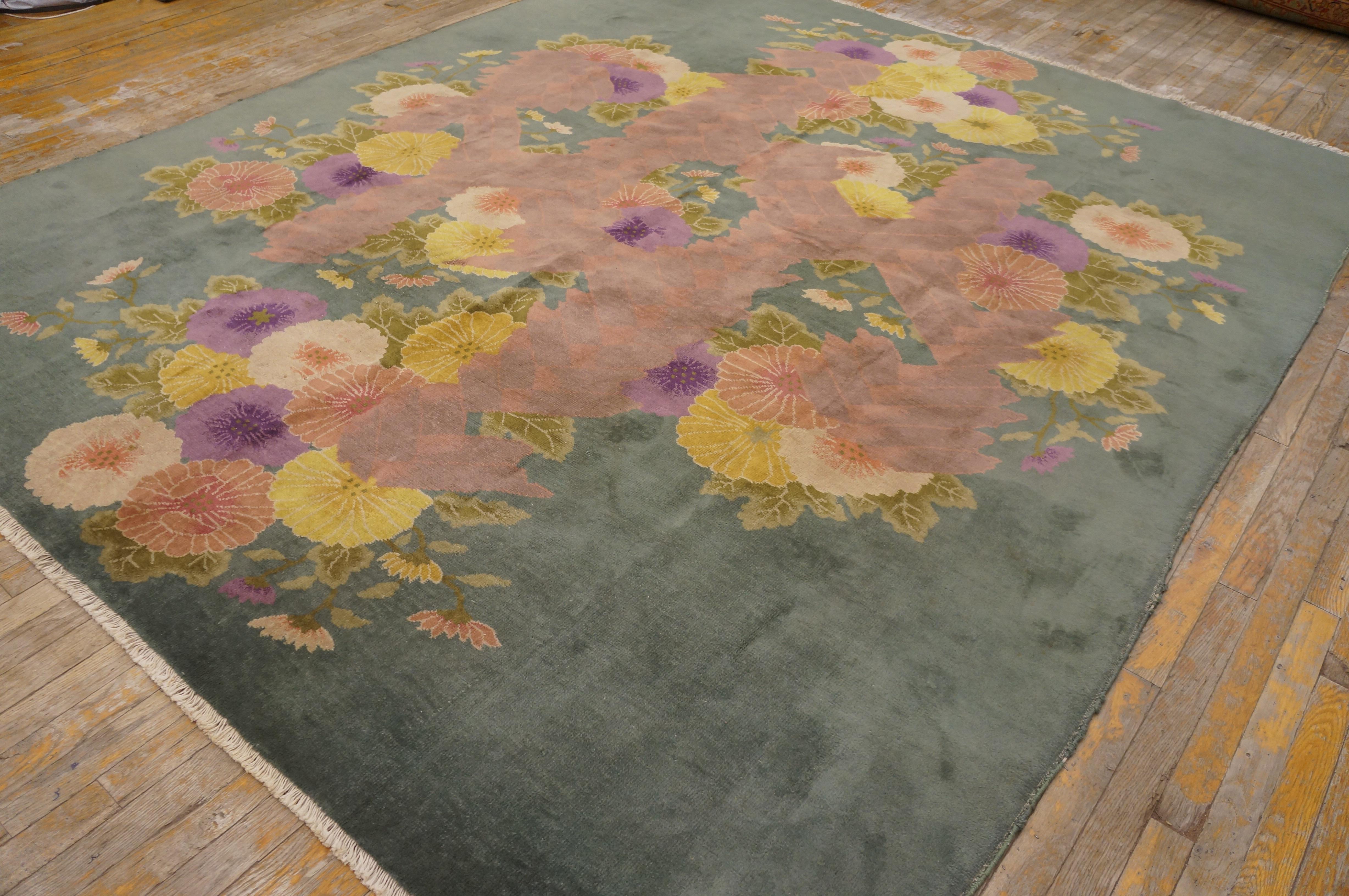 Hand-Knotted 1920s Chinese Art Deco Carpet by Nichols ( 7' 10'' x 9' 2'' - 238 x 279 cm ) For Sale