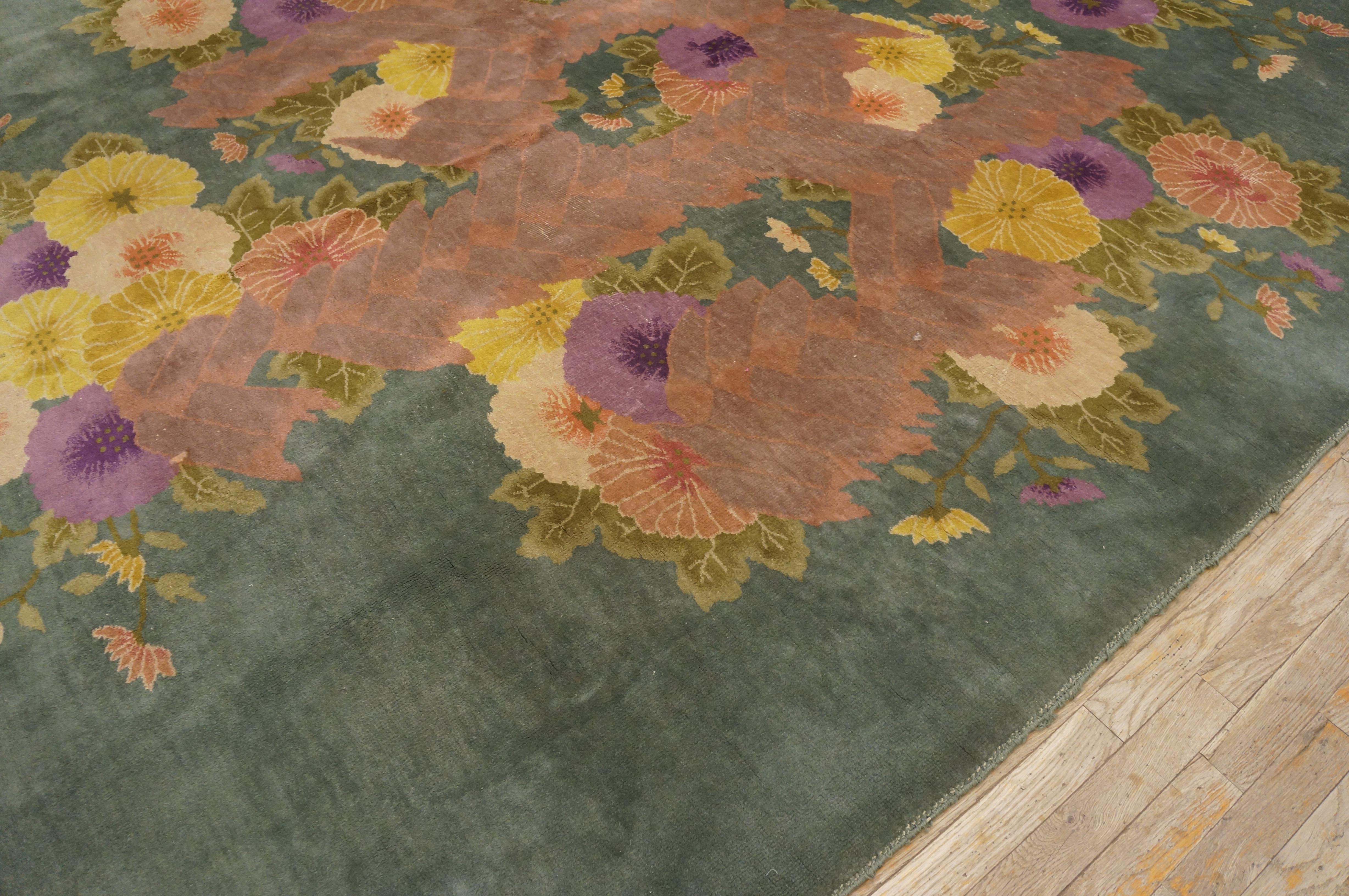 1920s Chinese Art Deco Carpet by Nichols ( 7' 10'' x 9' 2'' - 238 x 279 cm ) In Good Condition For Sale In New York, NY