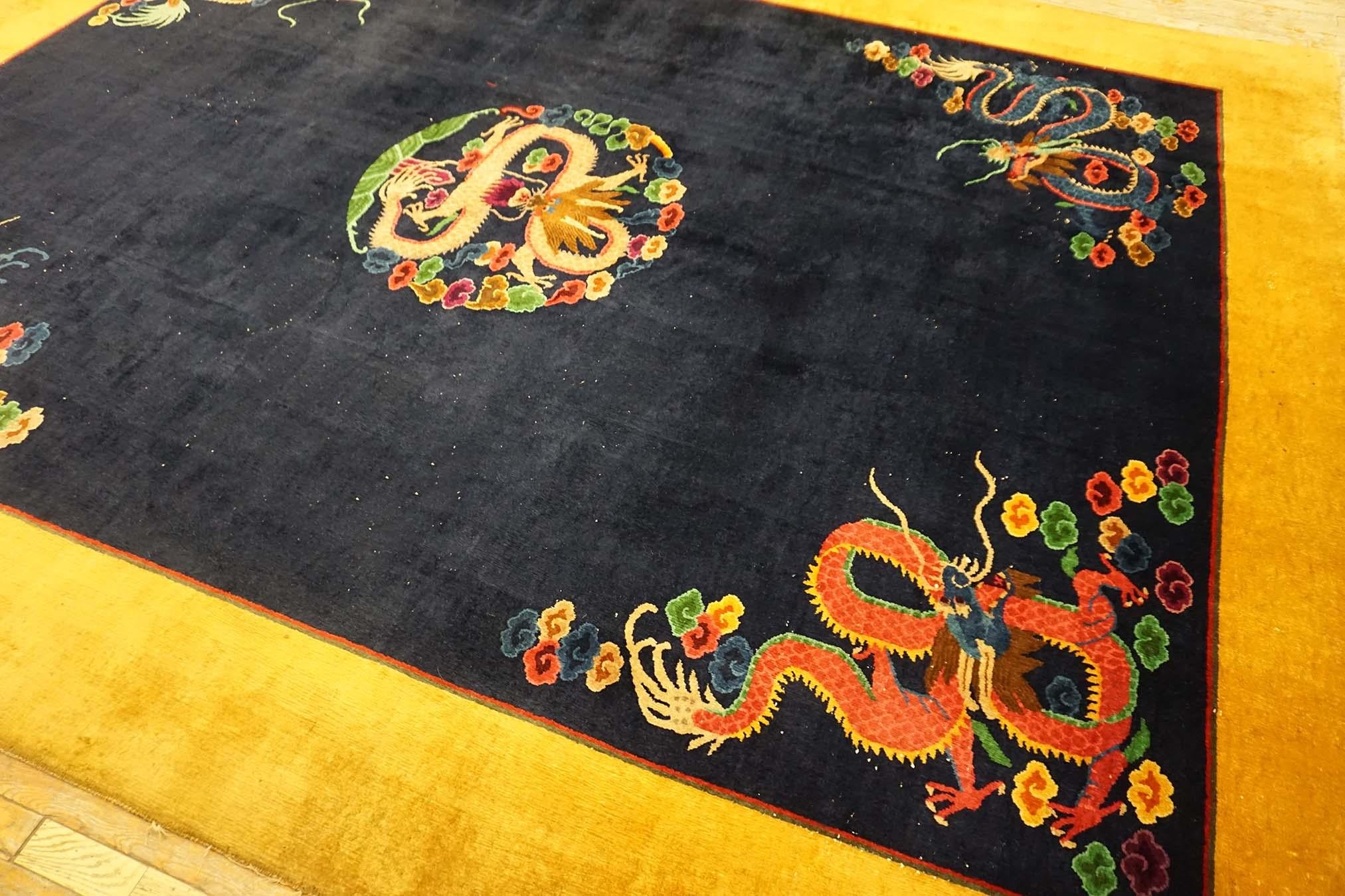 Hand-Knotted 1920s Chinese Art Deco Carpet by Nichols Workshop (8'10'' x 11'6'' - 270 x 350) For Sale