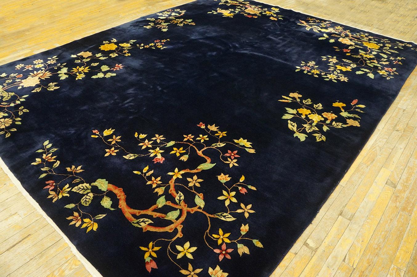 Hand-Knotted 1920s Chinese Art Deco Carpet ( 8' 10'' x 11' 7'' - 270 x 353 cm ) For Sale