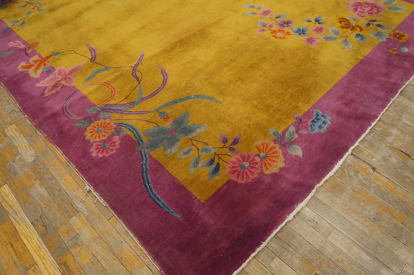 1920s Chinese Art Deco Carpet  ( 8' 10'' x 11' 4'' -270 x 345 cm ) For Sale 4