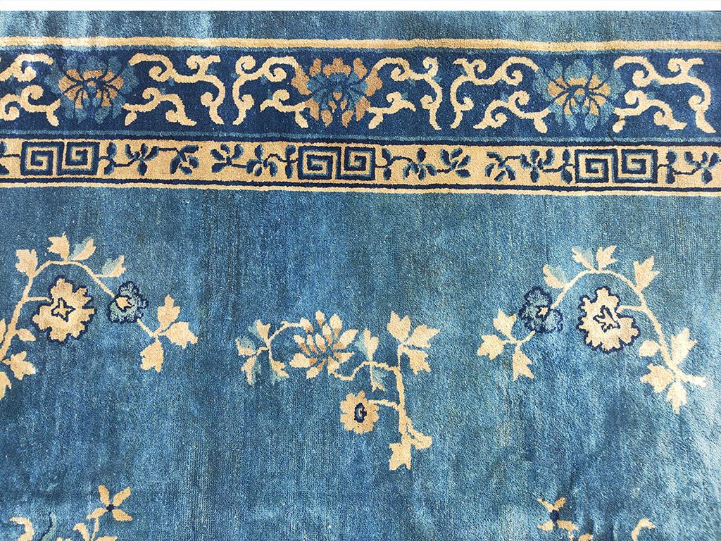 Peking-Teppich des späten 19. Jahrhunderts ( 8' 2'' x 9' 8'' - 248 x 294 cm) (Chinesisch) im Angebot