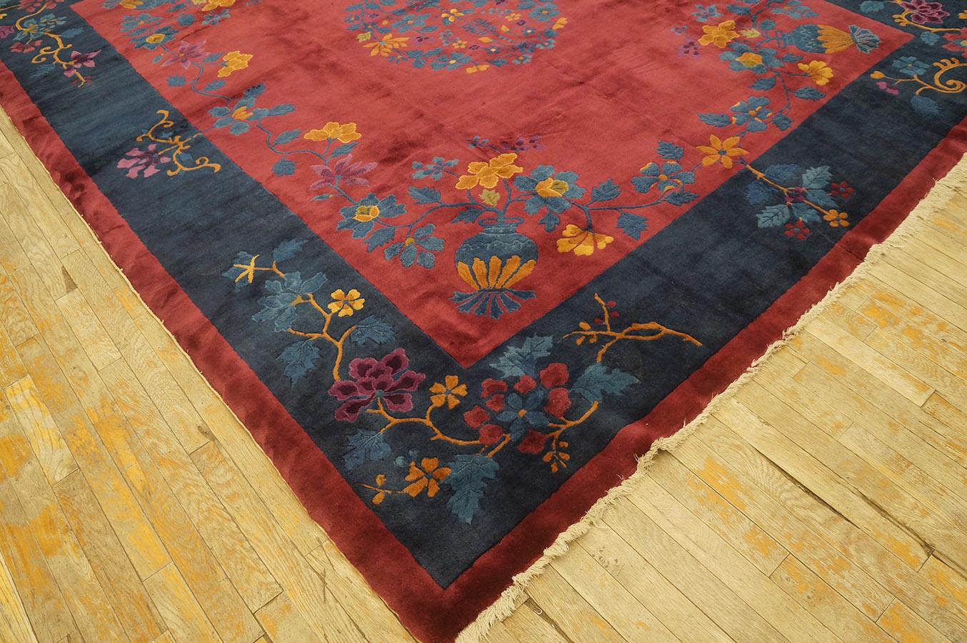 1920s Chinese Art Deco Carpet ( 8'3'' x 9'7'' - 252 x 292 )  In Good Condition For Sale In New York, NY