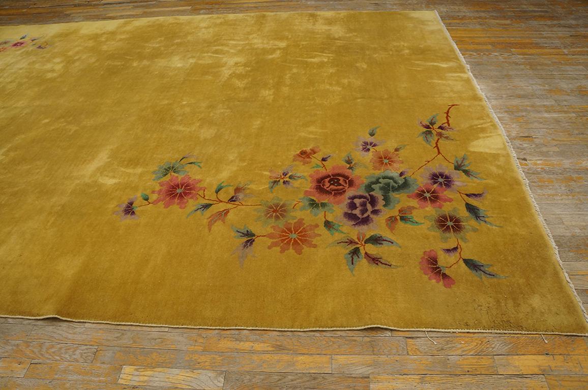 1920s Chinese Art Deco Carpet ( 9' x 11' 4'' - 275 x 345 cm ) In Good Condition For Sale In New York, NY