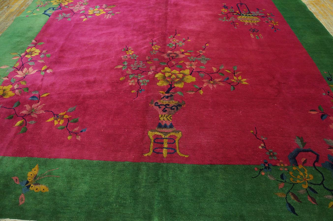 Wool 1920s Chinese Art Deco Carpet ( 9' x 11' 6'' - 275 x 350 cm ) For Sale