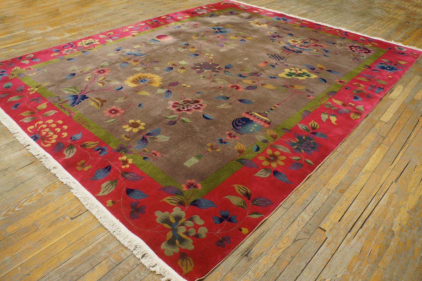 Hand-Knotted 1920s Chinese Art Deco Carpet ( 9'' x 11' 6'' - 275 x 350 cm ) For Sale