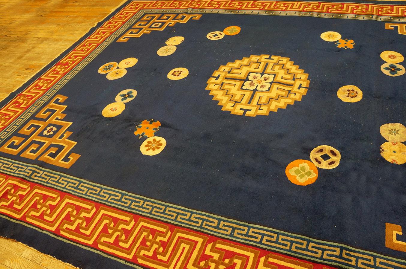 1920s Chinese Art Deco Carpet ( 9' 2''x 12' - 280 x 365 cm ) In Good Condition For Sale In New York, NY