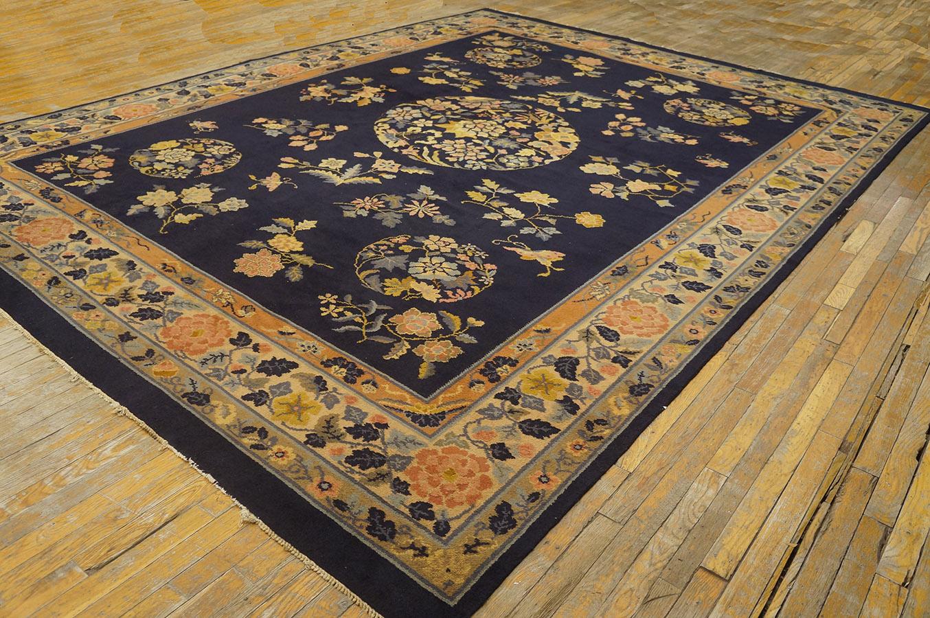 Tapis chinois antique Art Deco, dimensions : 9' 7'' x 13' 0''.