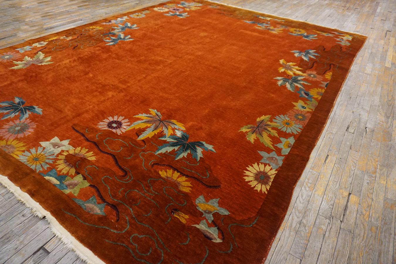 Chinesischer Art-Déco-Teppich aus den 1920er Jahren ( 9''9 x 13''3 - 297 x 404) (Frühes 20. Jahrhundert) im Angebot