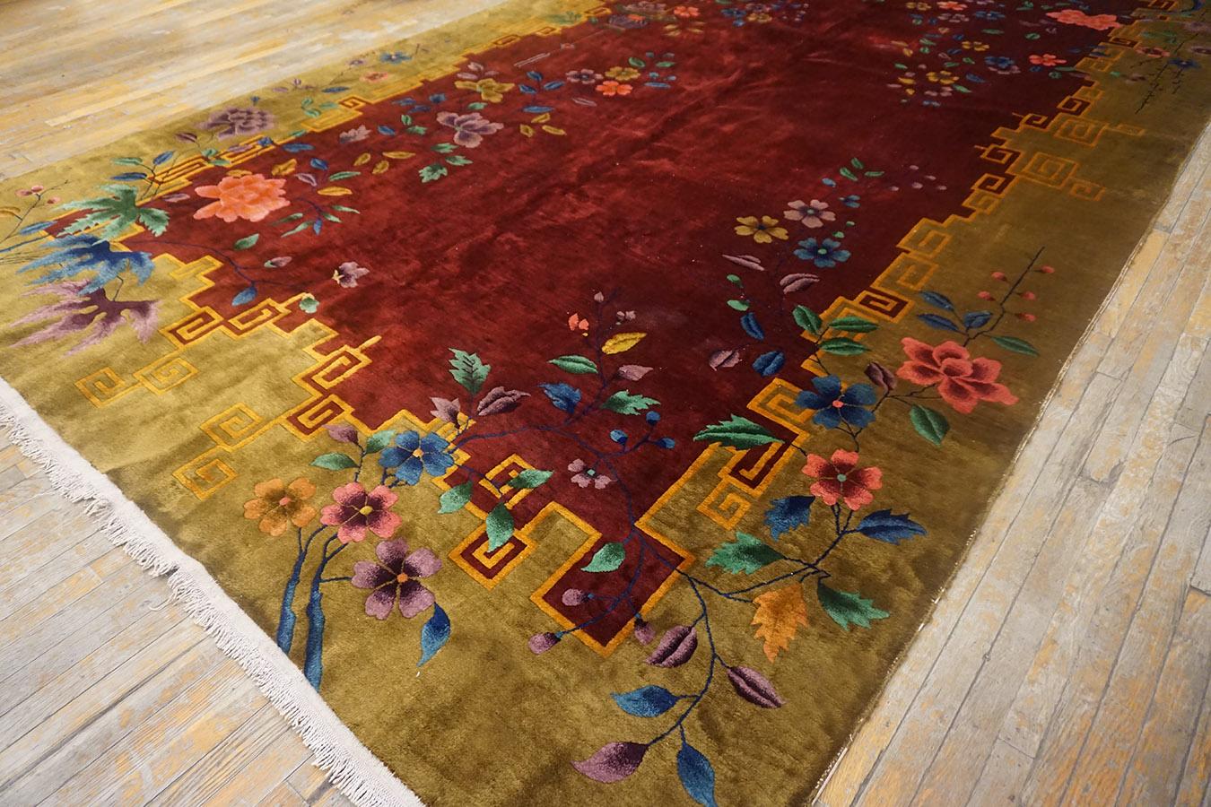 1920s Chinese Art Deco Carpet ( 9' X 17' - 275 x 518 ) In Good Condition For Sale In New York, NY